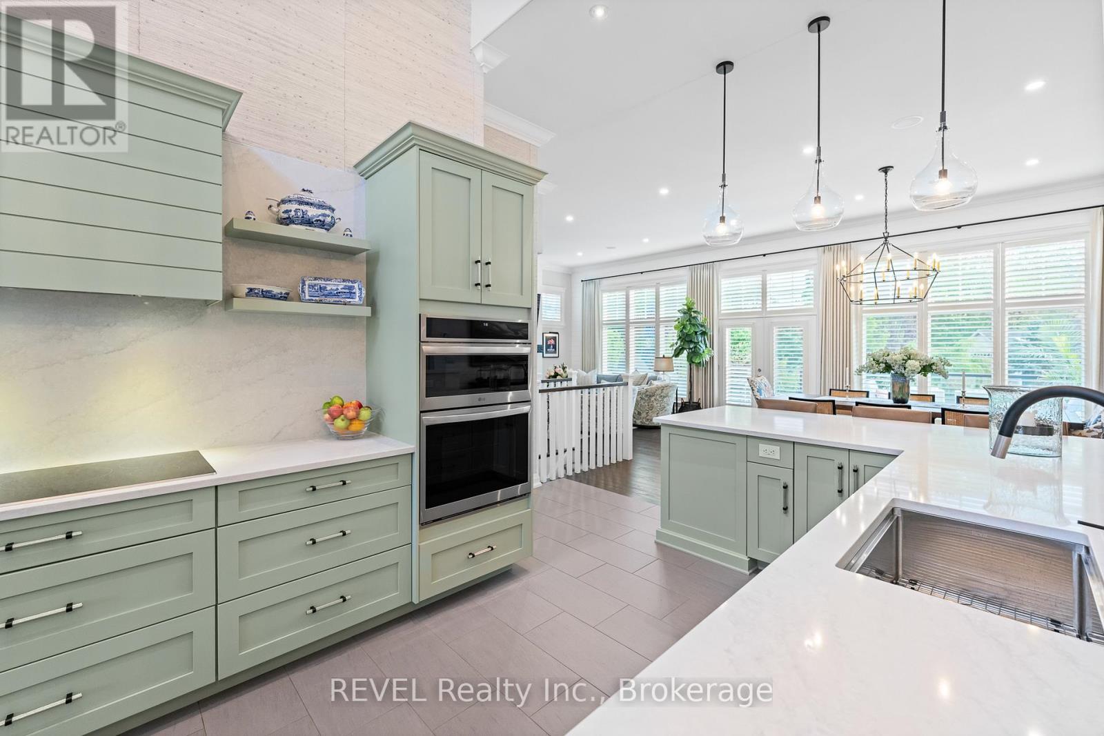 59 Spinnaker Drive, Fort Erie (Ridgeway), ON - Indoor Photo Showing Kitchen With Upgraded Kitchen