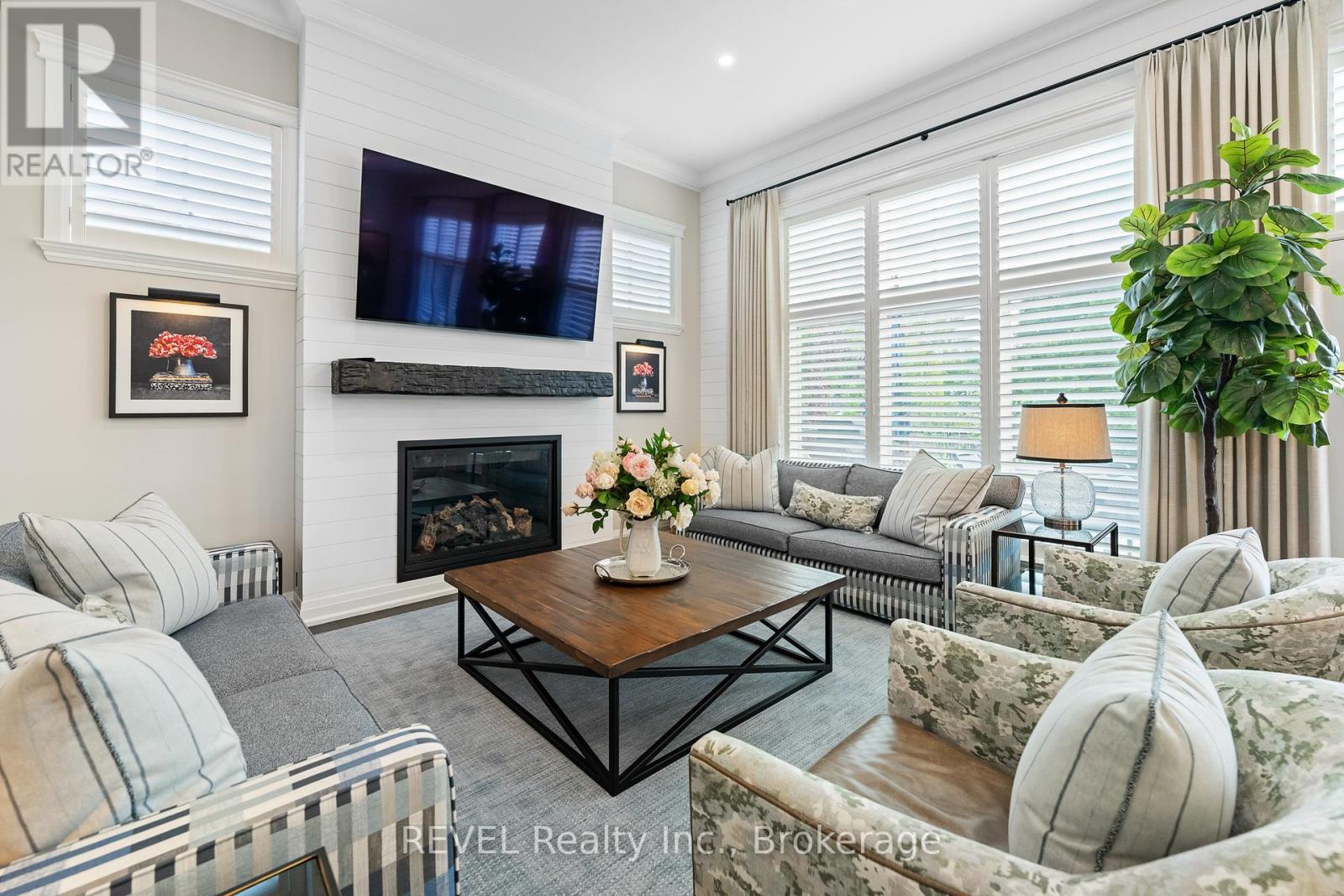 59 Spinnaker Drive, Fort Erie (Ridgeway), ON - Indoor Photo Showing Living Room With Fireplace