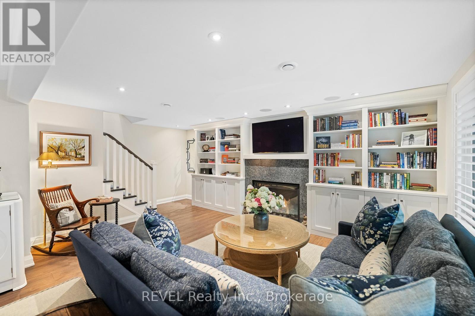 59 Spinnaker Drive, Fort Erie (Ridgeway), ON - Indoor Photo Showing Living Room With Fireplace