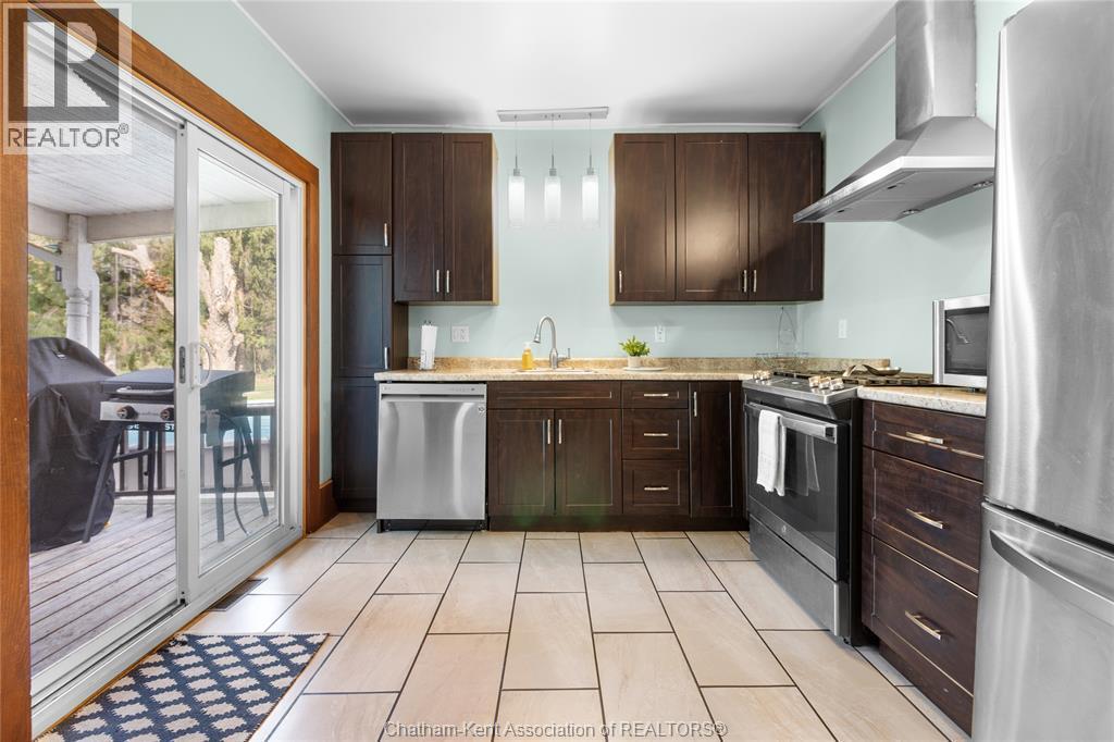 7783 Talbot Trail, Blenheim, ON - Indoor Photo Showing Kitchen