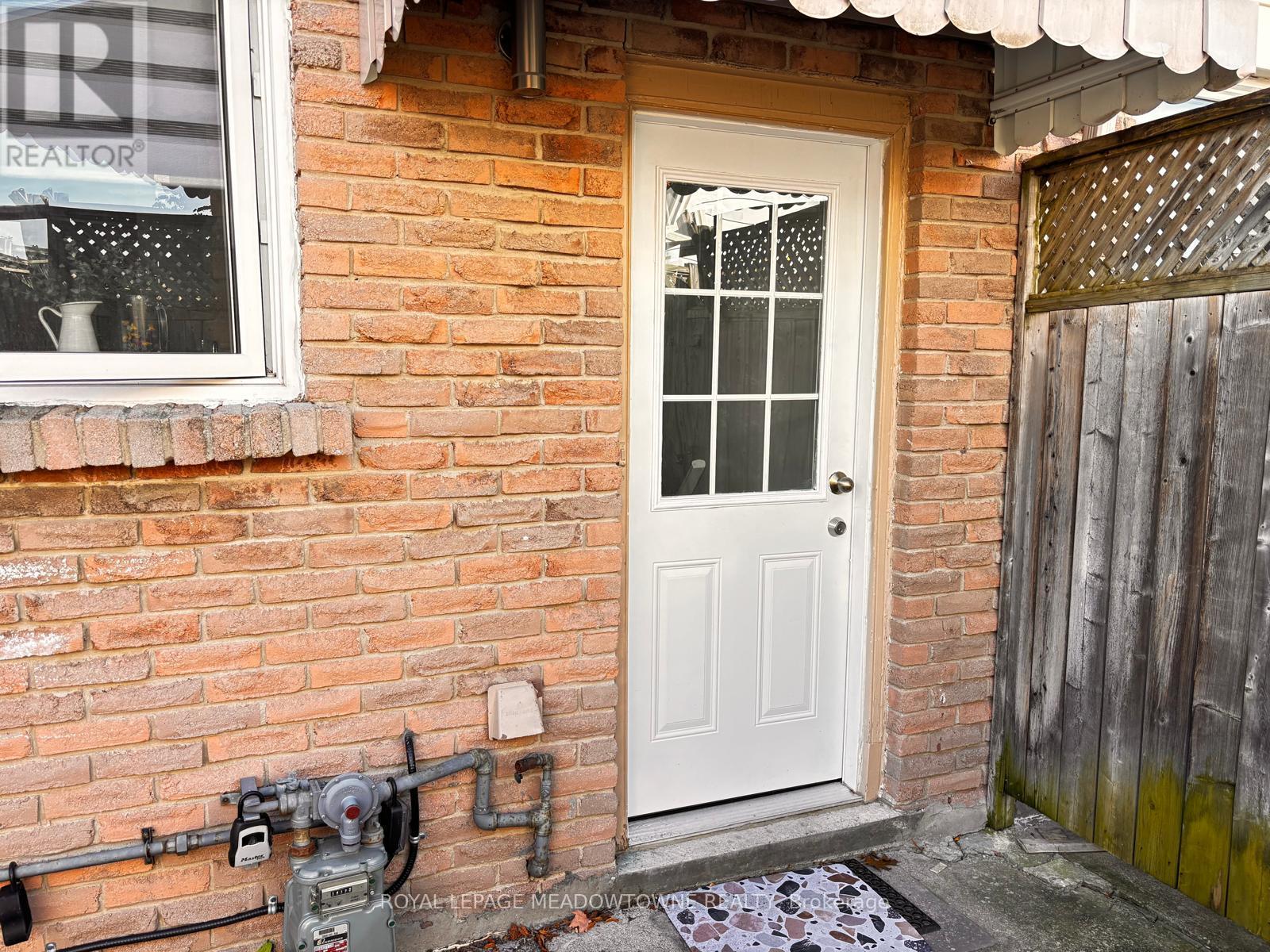 Basement - 15 Lafayette Drive, St. Catharines, ON - Outdoor With Exterior