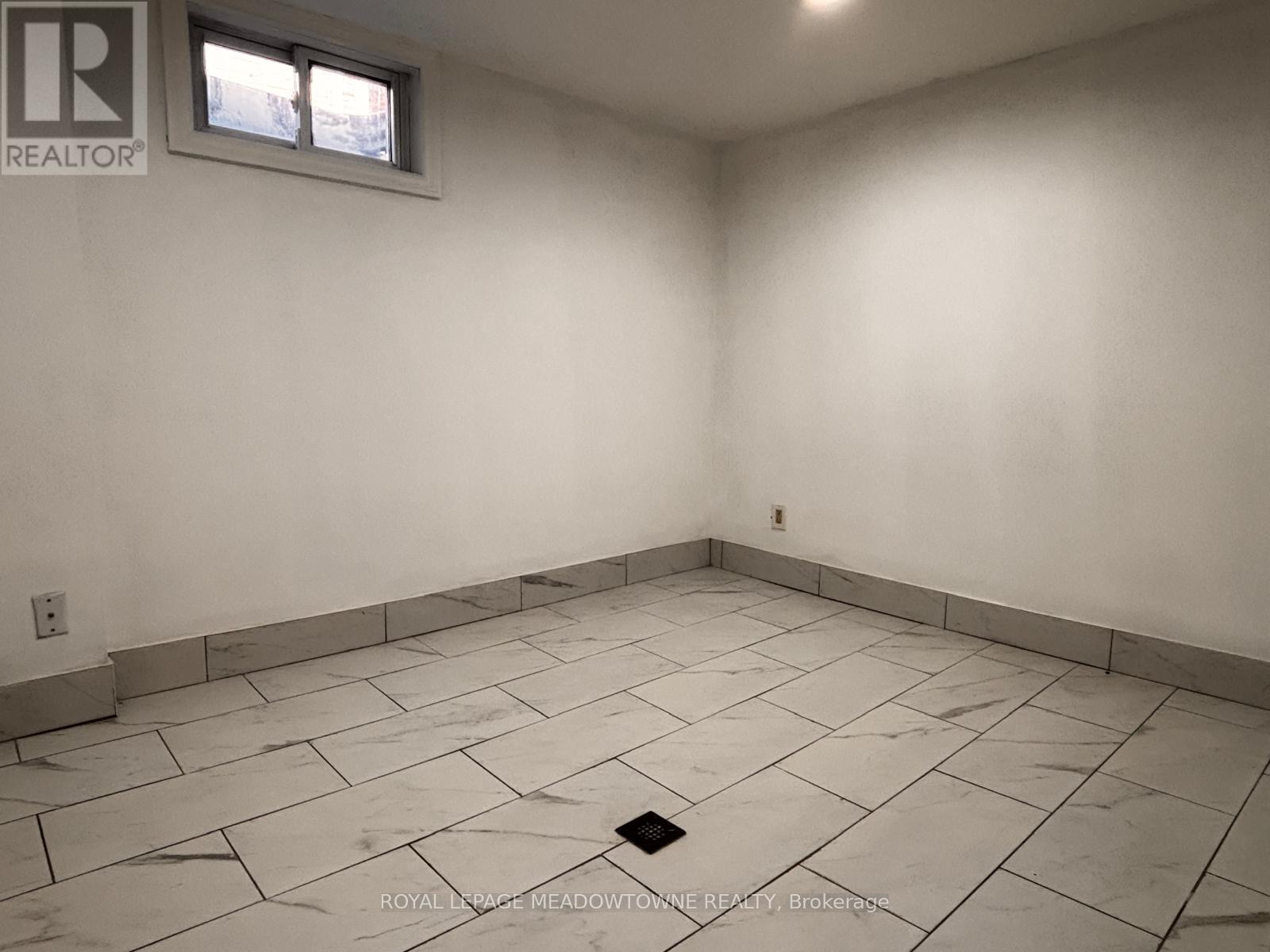 Basement - 15 Lafayette Drive, St. Catharines, ON - Indoor Photo Showing Other Room