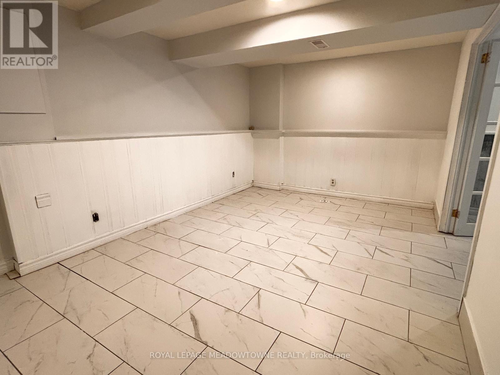 Basement - 15 Lafayette Drive, St. Catharines, ON - Indoor Photo Showing Other Room