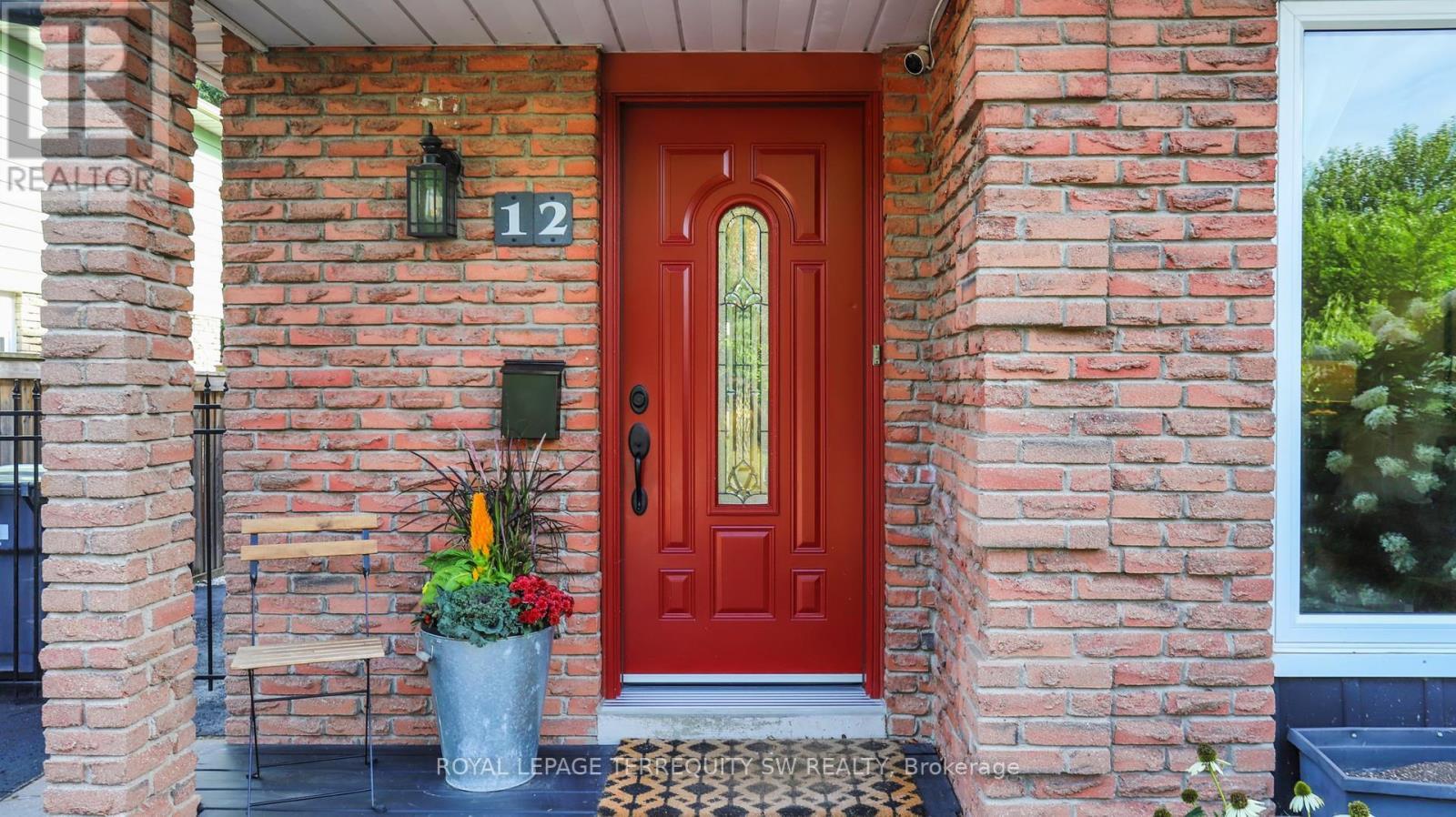 12 Newby Court, Brampton, ON - Outdoor