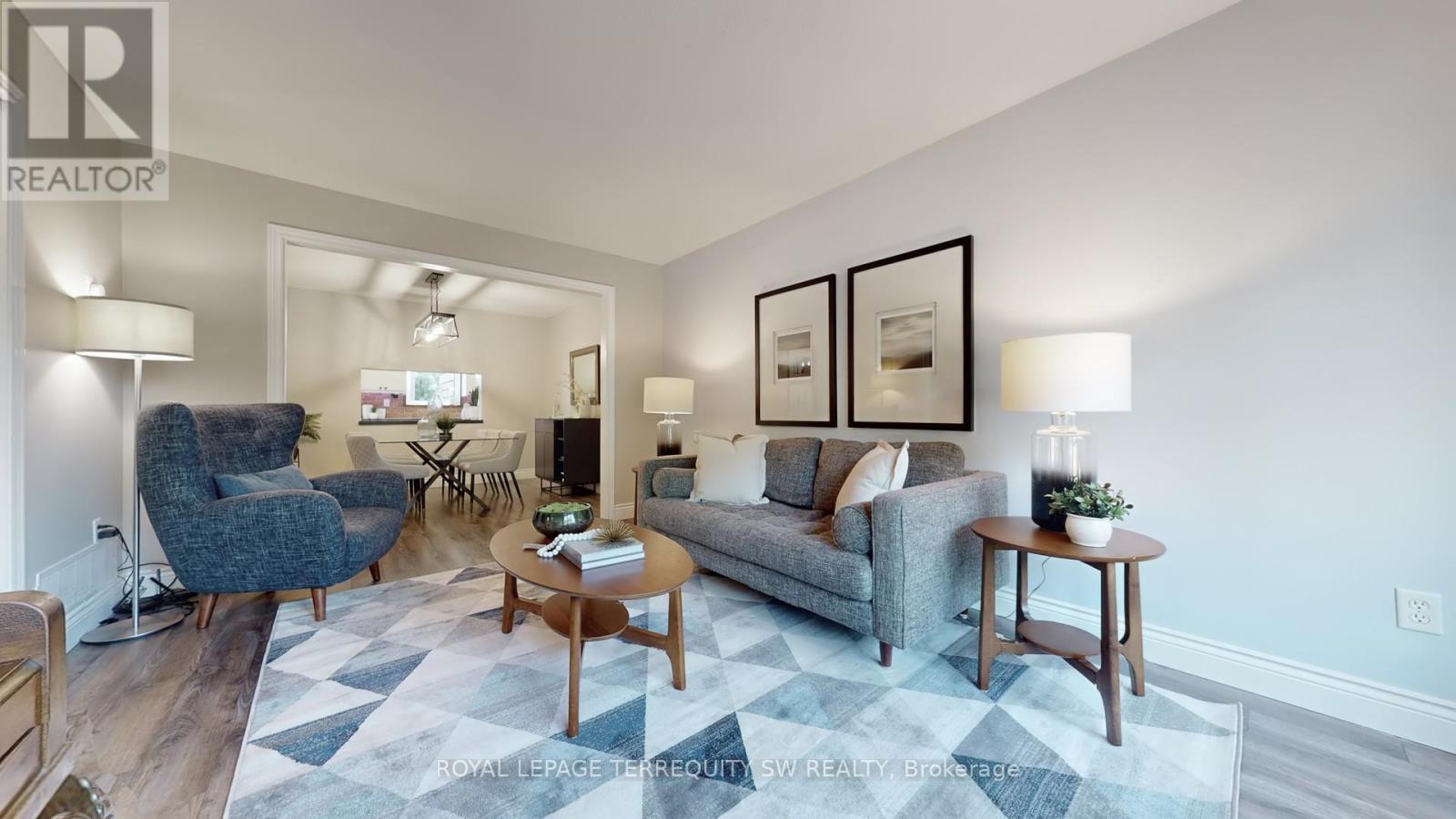 12 Newby Court, Brampton, ON - Indoor Photo Showing Living Room