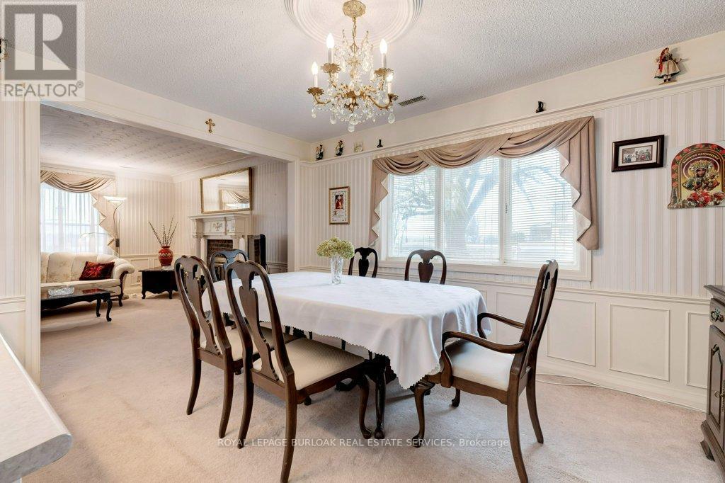 114 Second Road E, Hamilton, ON - Indoor Photo Showing Dining Room