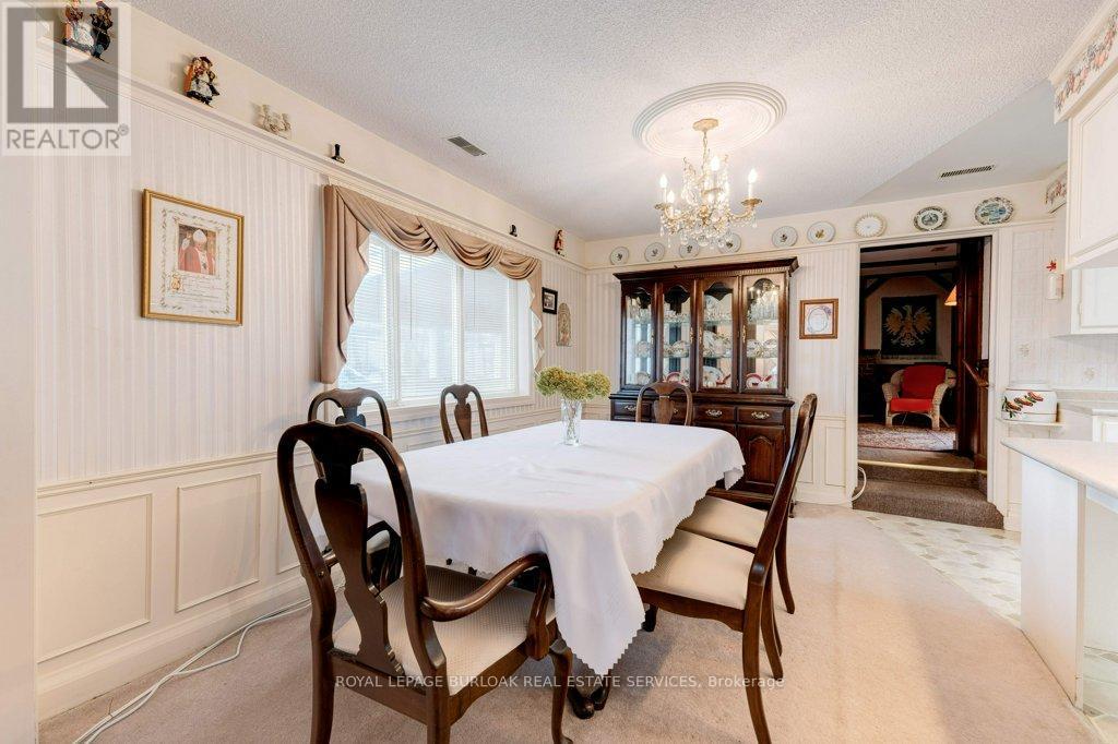 114 Second Road E, Hamilton, ON - Indoor Photo Showing Dining Room