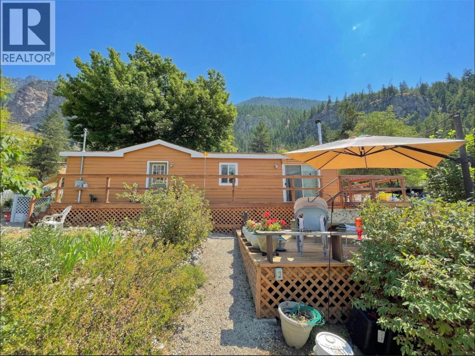 5251 Webster Street, Hedley, BC