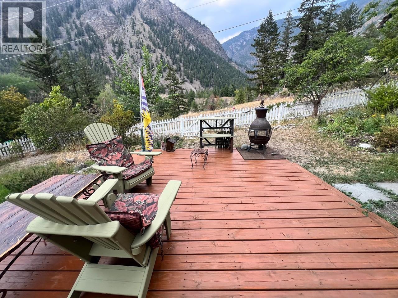 5251 Webster Street, Hedley, BC