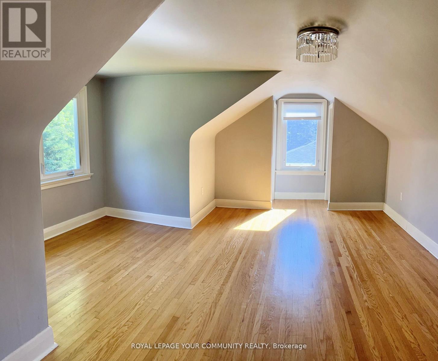 Upper - 134 James Street, King, ON - Indoor Photo Showing Other Room