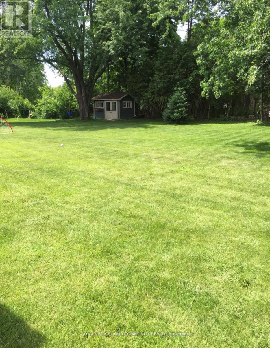 Upper - 134 James Street, King, ON - Outdoor