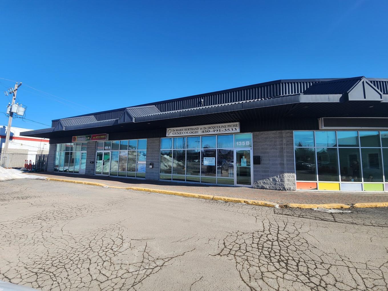 Frontage - B-135 25E Avenue, Saint-Eustache, QC