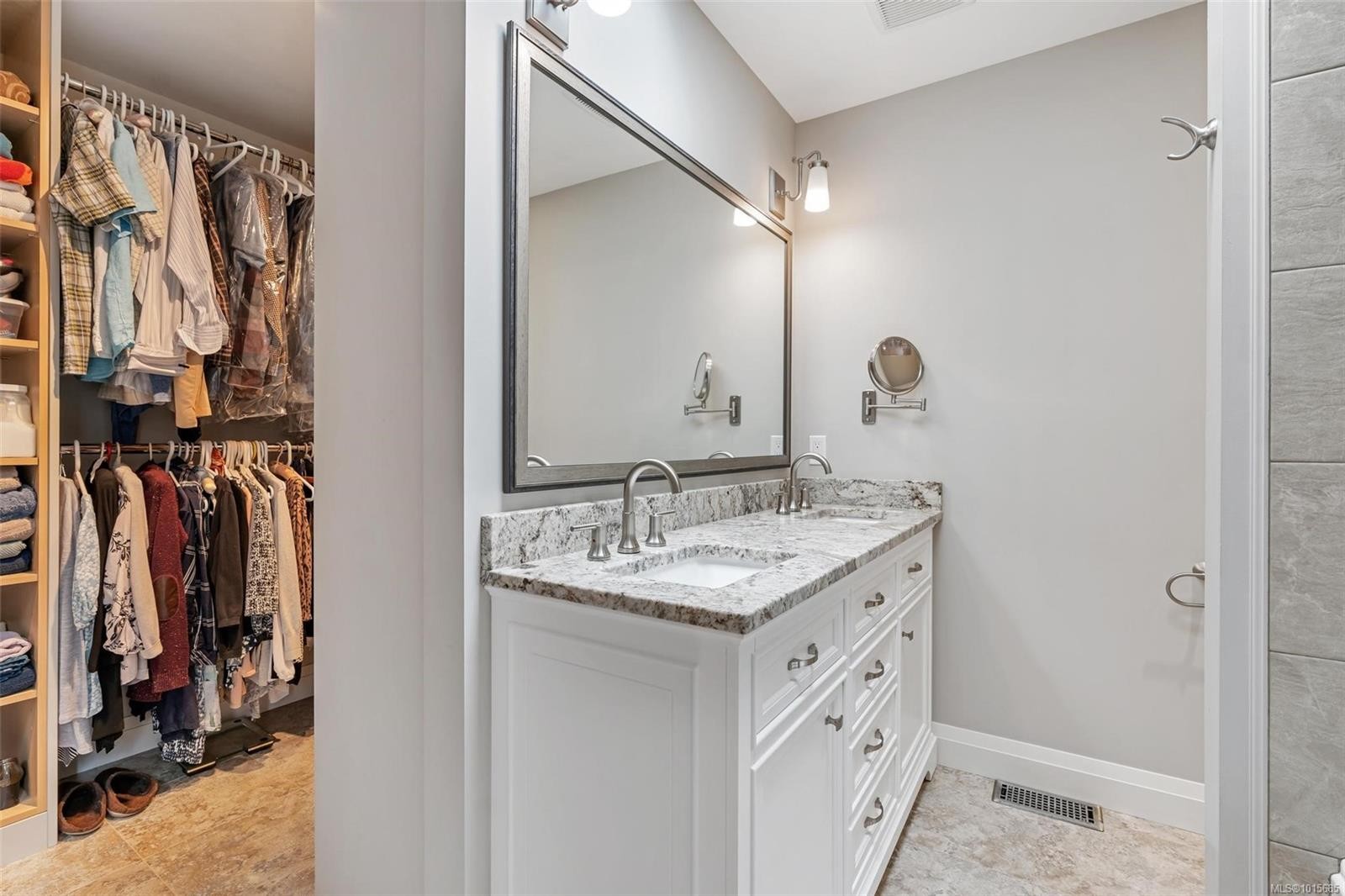 37-7586 Tetayut Rd, Central Saanich, BC