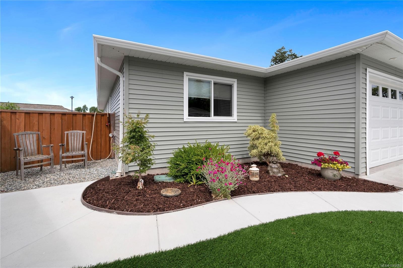 37-7586 Tetayut Rd, Central Saanich, BC