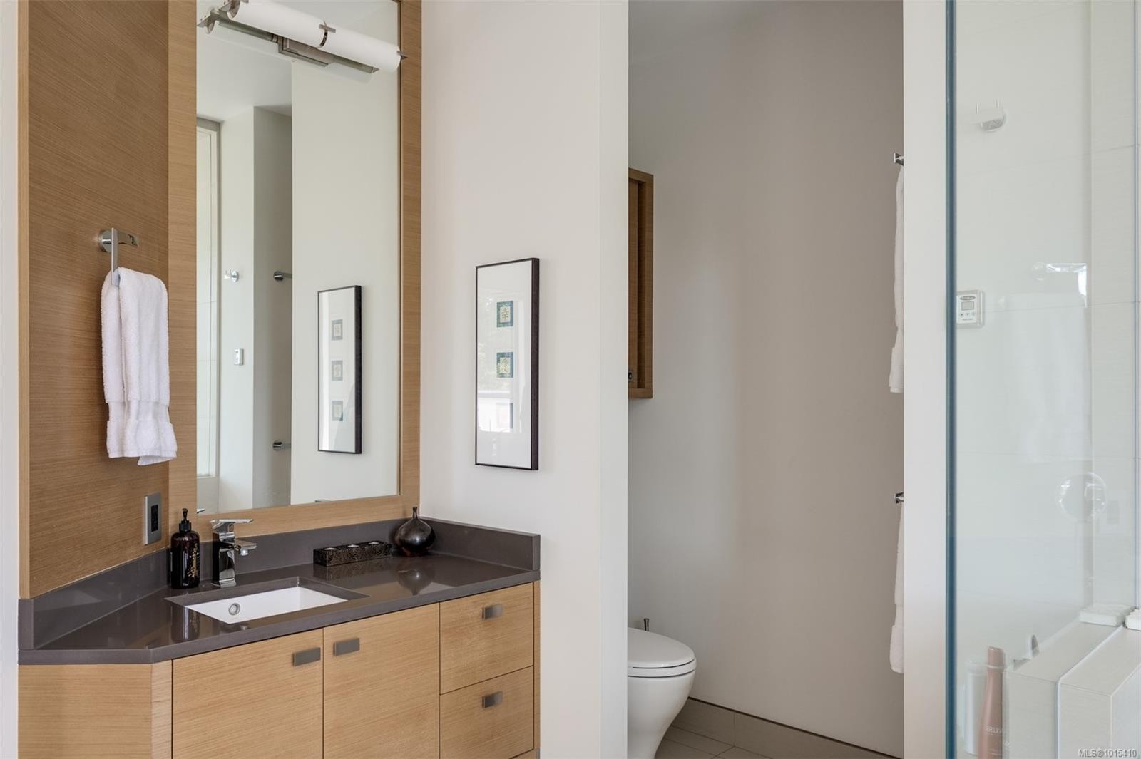 3724 Arbutus Ridge, Saanich, BC