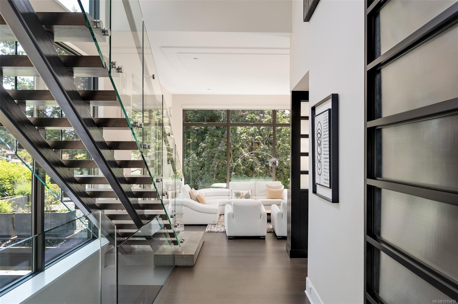 3724 Arbutus Ridge, Saanich, BC