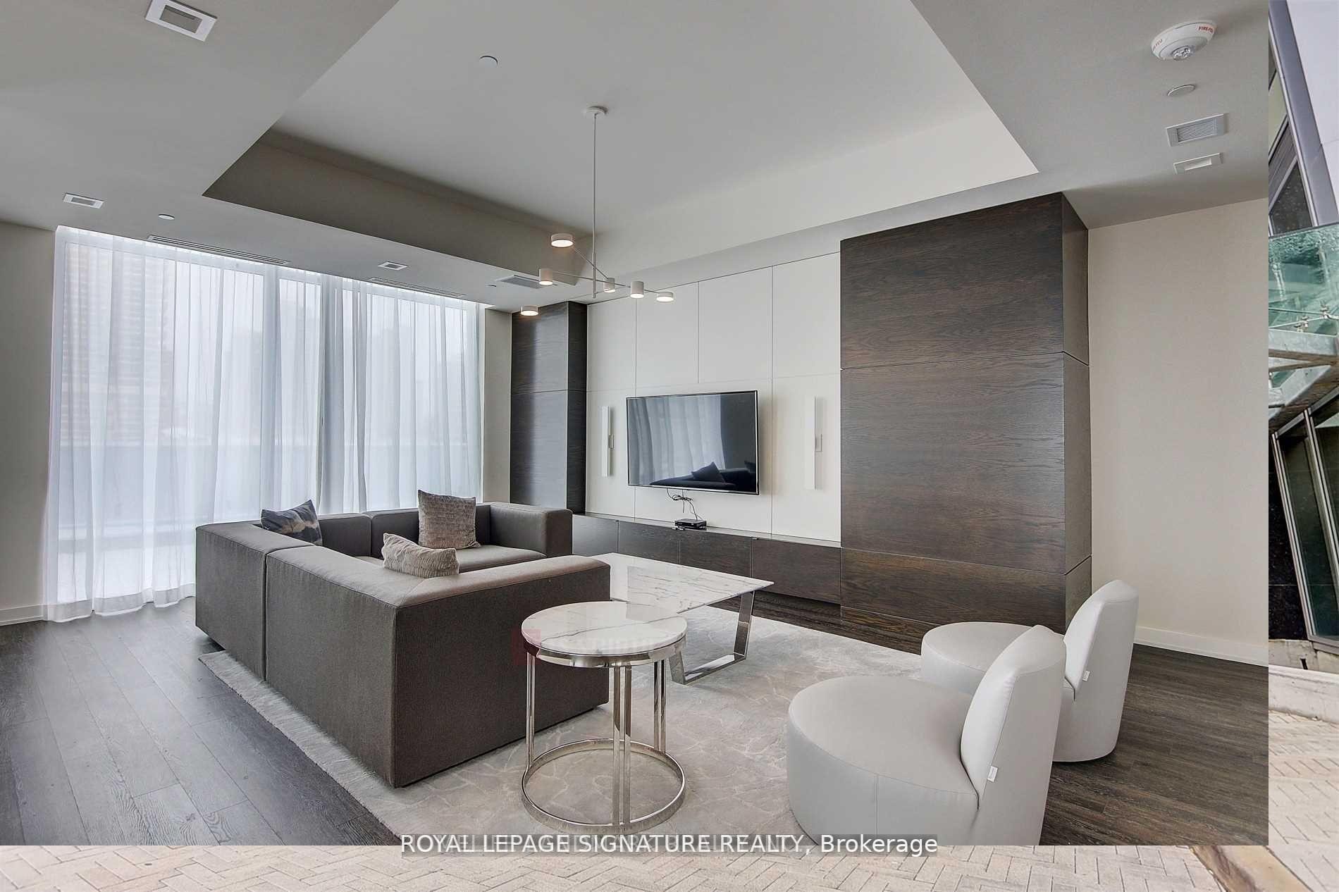 Uph03-5180 Yonge Street, Toronto, ON - Indoor