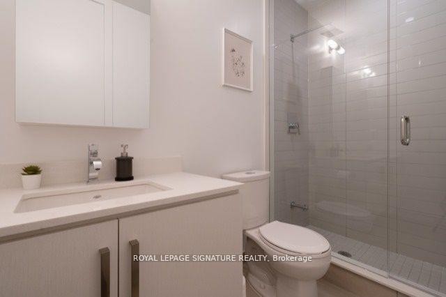 Uph03-5180 Yonge Street, Toronto, ON - Indoor Photo Showing Bathroom