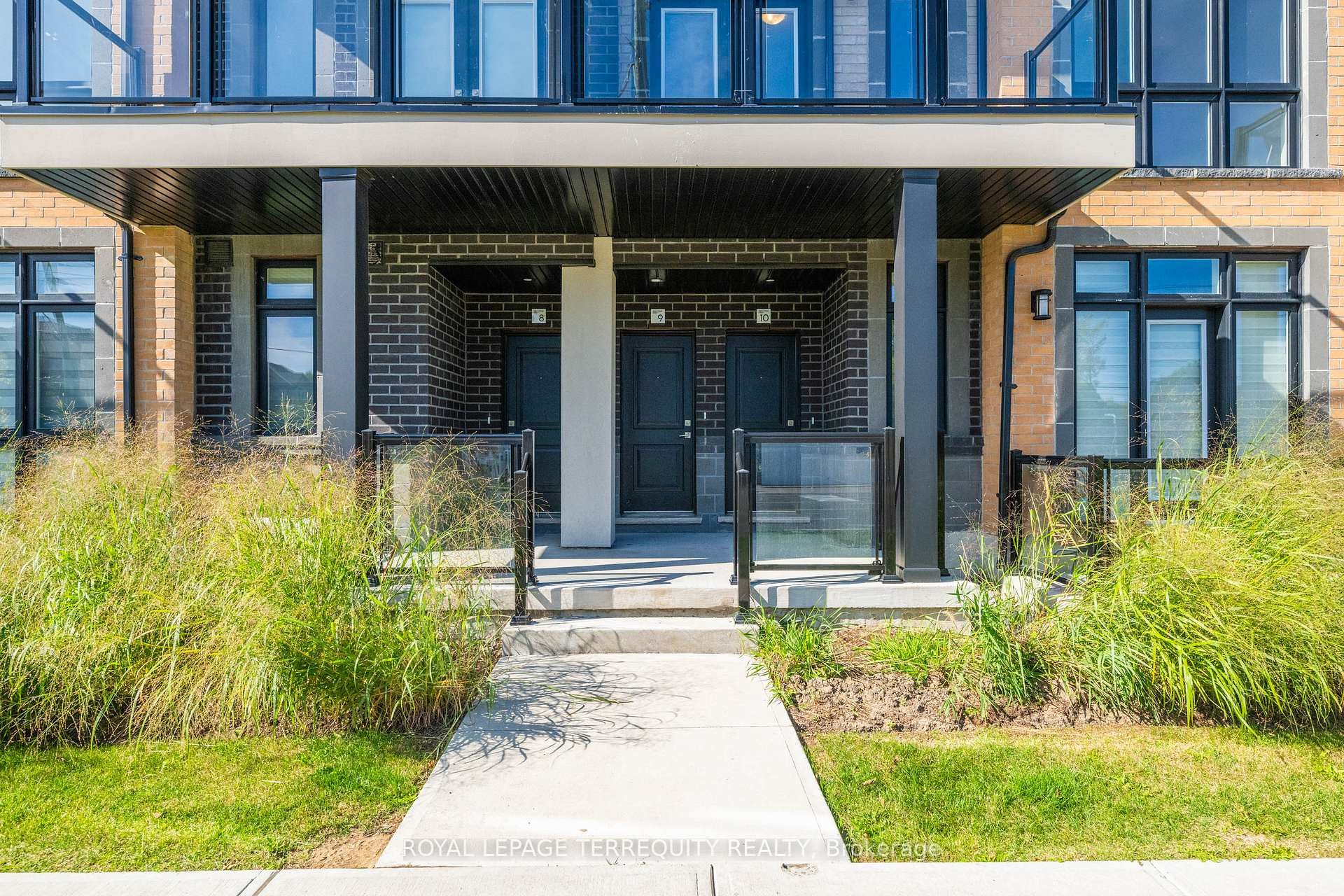 9-12860 Yonge Street, Richmond Hill, ON - Outdoor With Facade