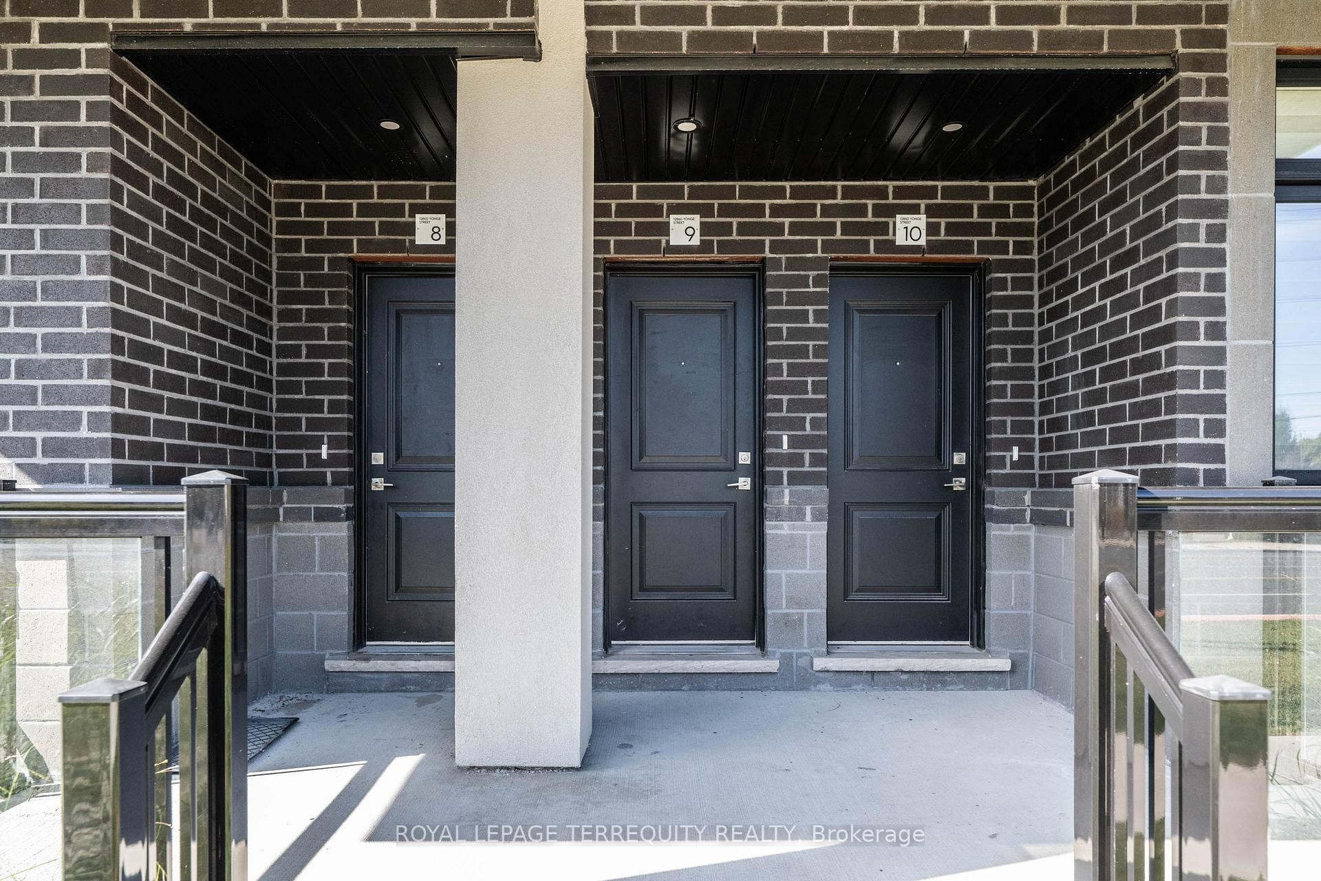 9-12860 Yonge Street, Richmond Hill, ON - Indoor Photo Showing Kitchen With Stainless Steel Kitchen