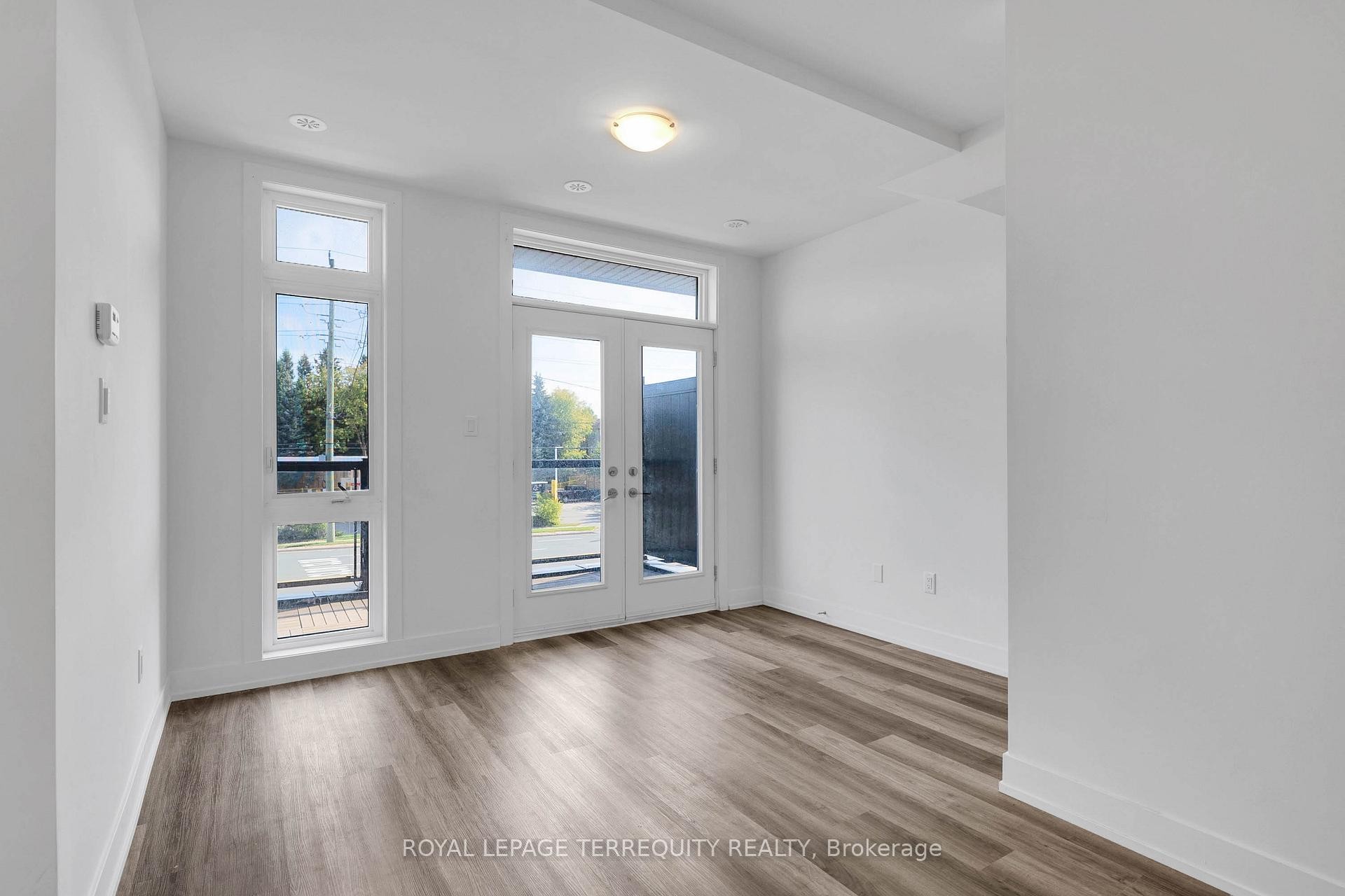 9-12860 Yonge Street, Richmond Hill, ON - Indoor Photo Showing Kitchen With Stainless Steel Kitchen