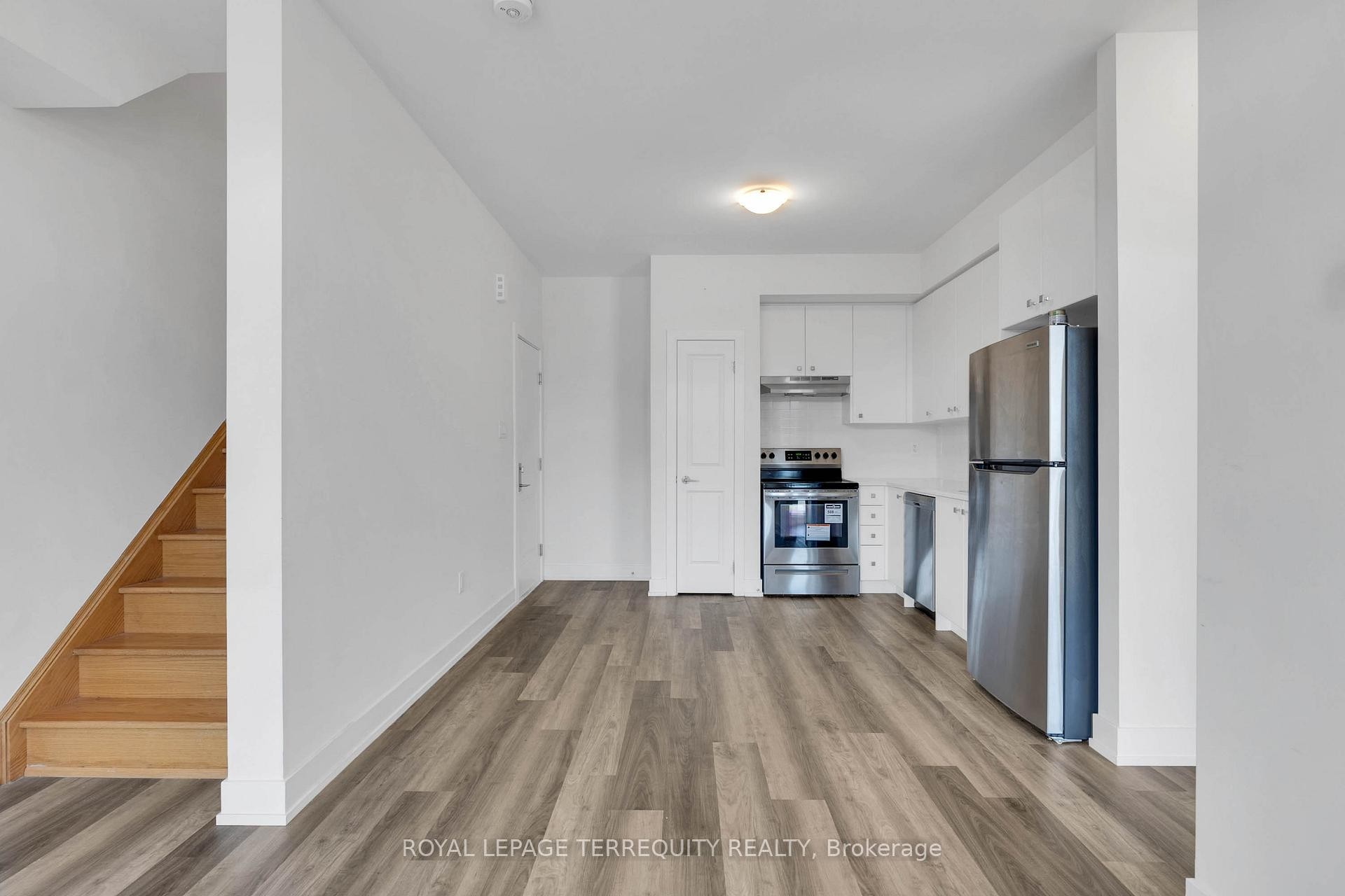 9-12860 Yonge Street, Richmond Hill, ON - Indoor Photo Showing Kitchen