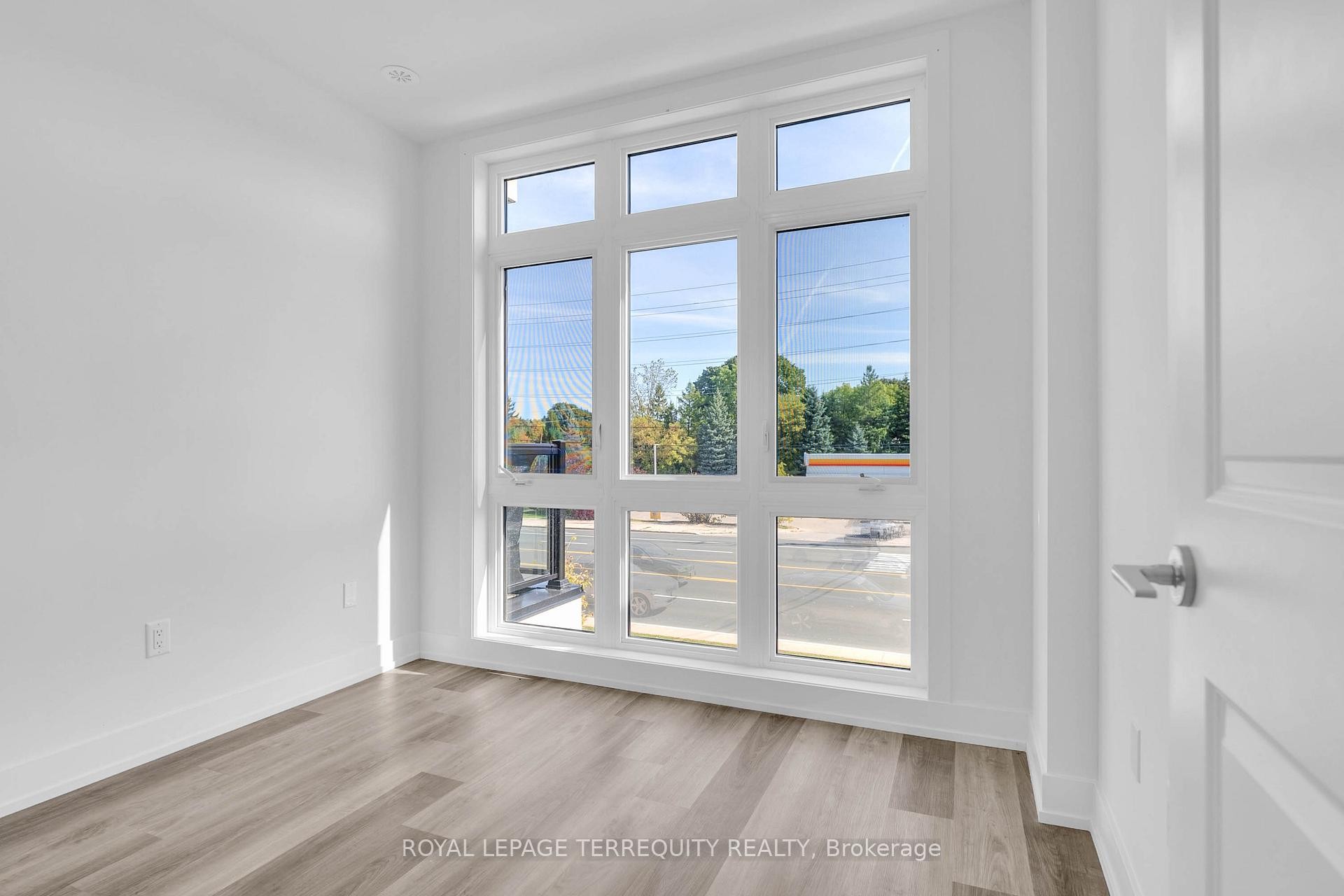 9-12860 Yonge Street, Richmond Hill, ON - Indoor Photo Showing Other Room