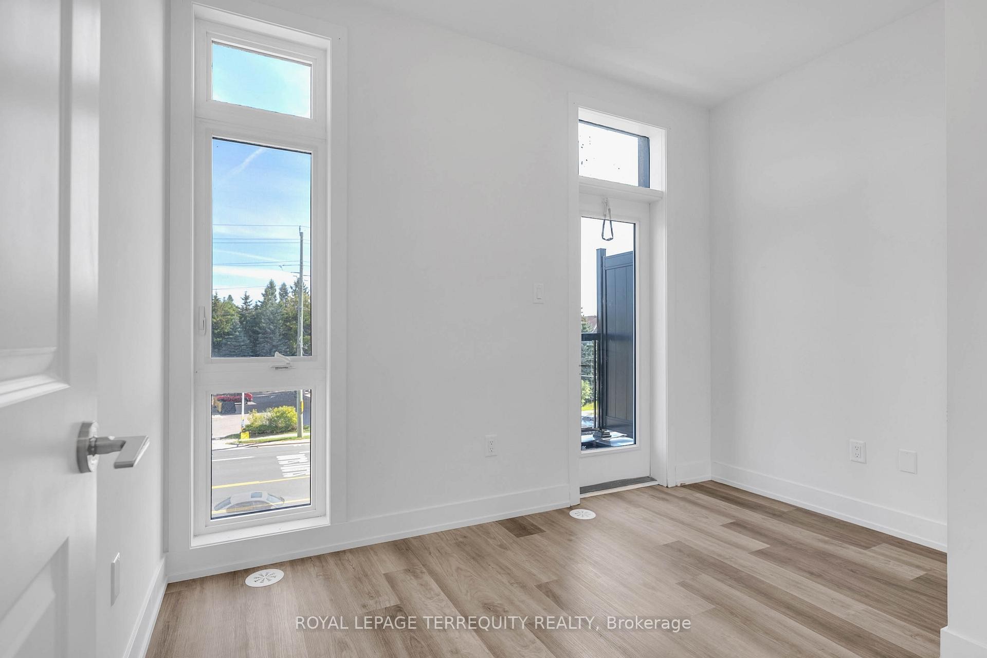 9-12860 Yonge Street, Richmond Hill, ON - Indoor Photo Showing Other Room