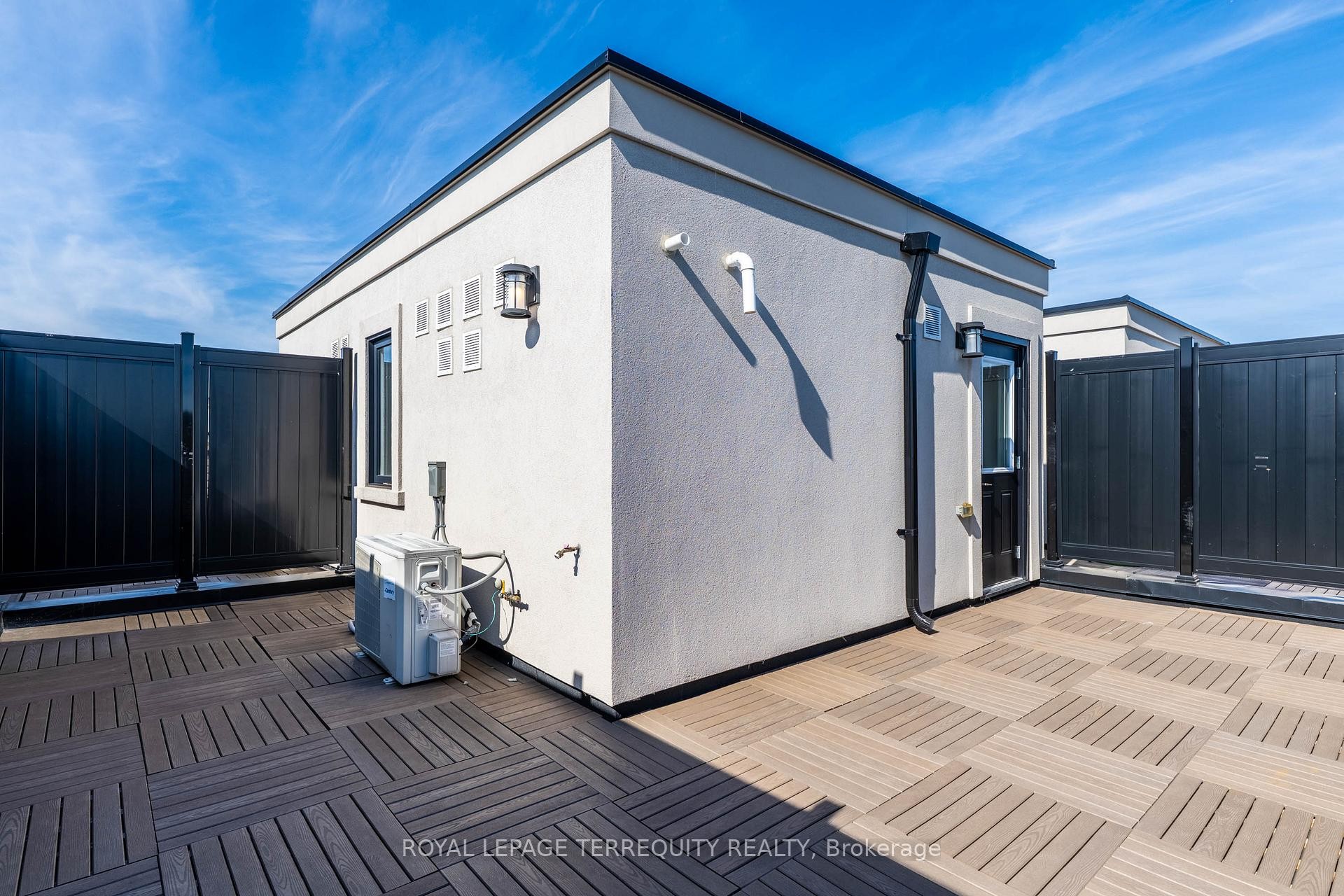 9-12860 Yonge Street, Richmond Hill, ON - Outdoor With Exterior