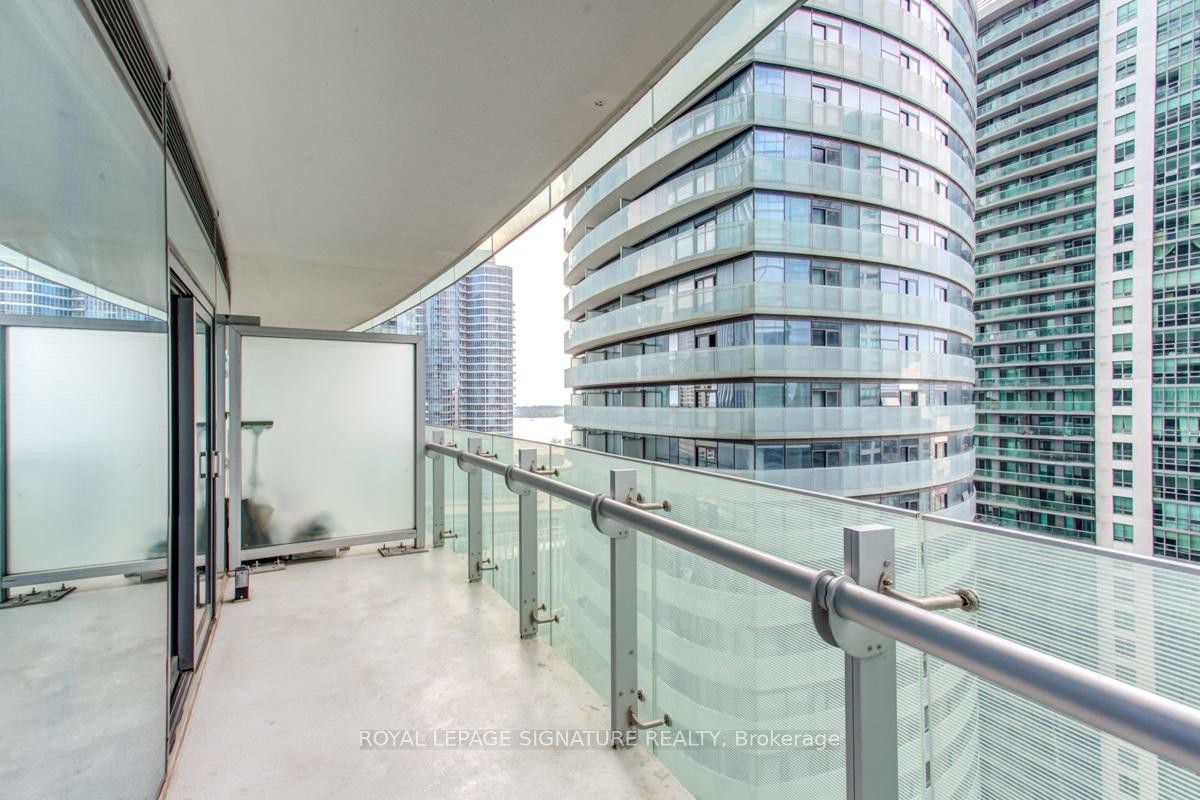 1507-14 York Street, Toronto, ON - Outdoor With Balcony