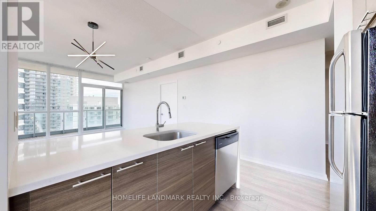 1208 - 66 Forest Manor Road, Toronto, ON - Indoor Photo Showing Kitchen With Upgraded Kitchen