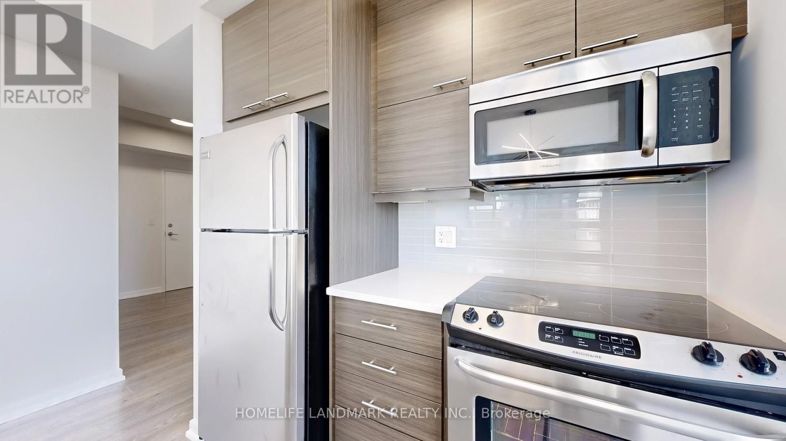 1208 - 66 Forest Manor Road, Toronto, ON - Indoor Photo Showing Kitchen
