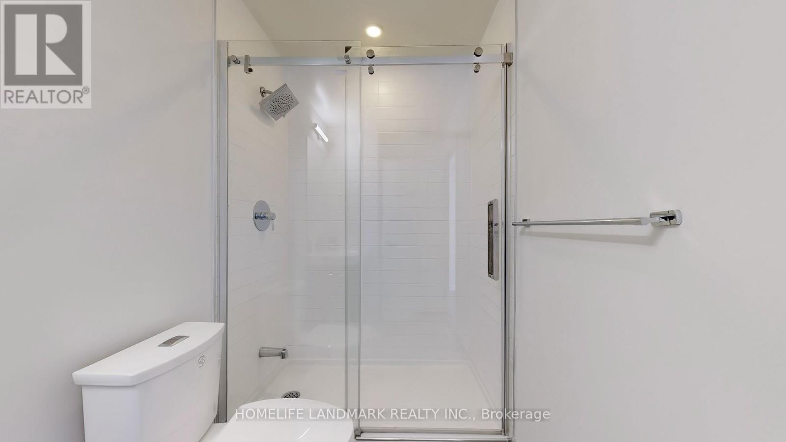 1208 - 66 Forest Manor Road, Toronto, ON - Indoor Photo Showing Bathroom