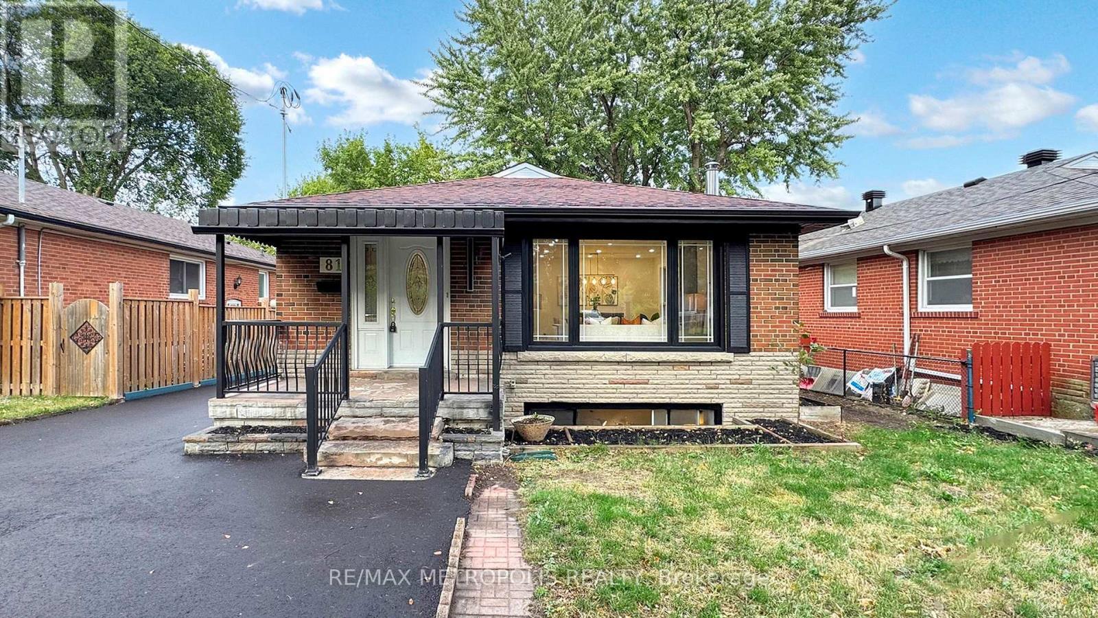 81 Sedgemount Drive, Toronto, ON - Outdoor