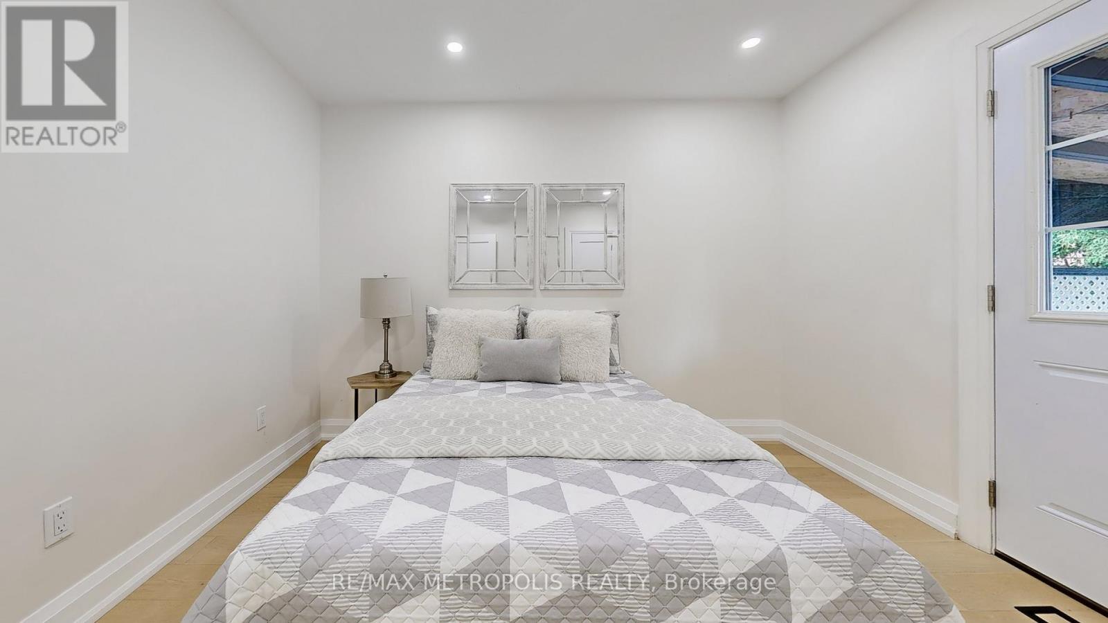 81 Sedgemount Drive, Toronto, ON - Indoor Photo Showing Bedroom