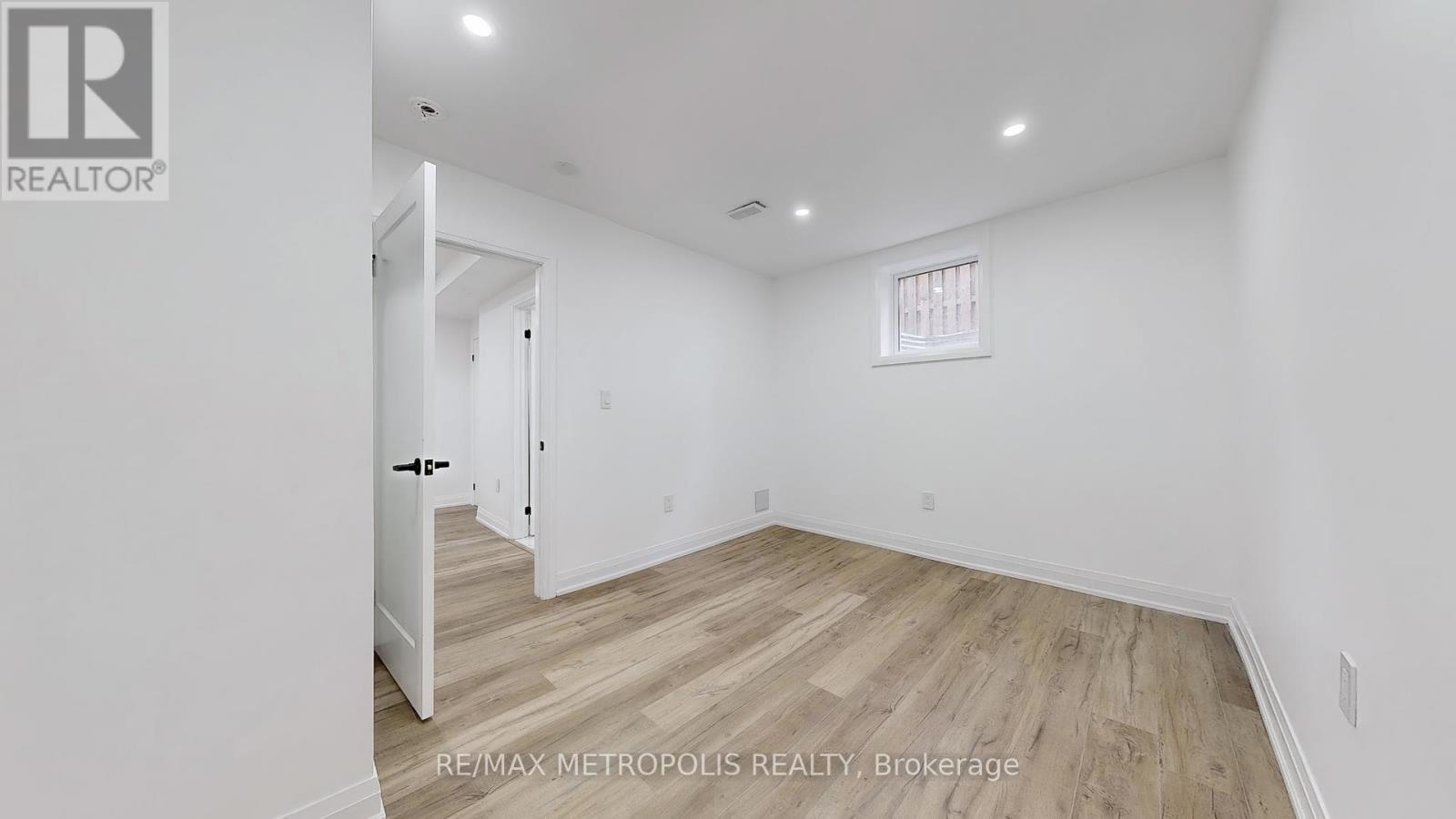 81 Sedgemount Drive, Toronto, ON - Indoor Photo Showing Other Room