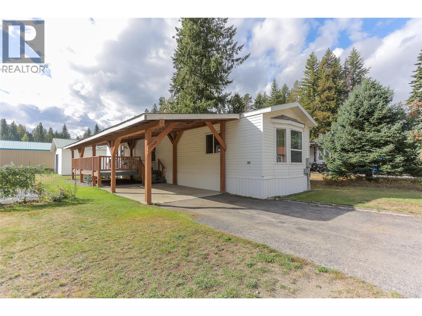 1029 Garden Road, South Slocan, BC