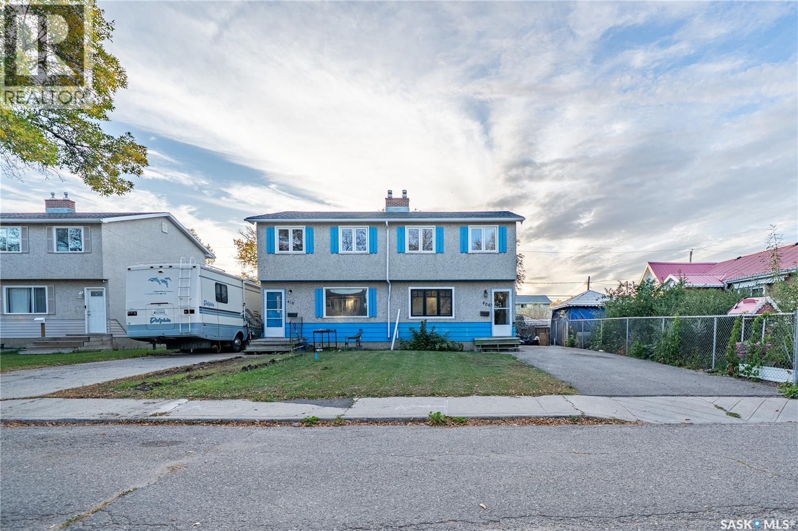 406 Royal Street, Regina, SK - Outdoor With Facade