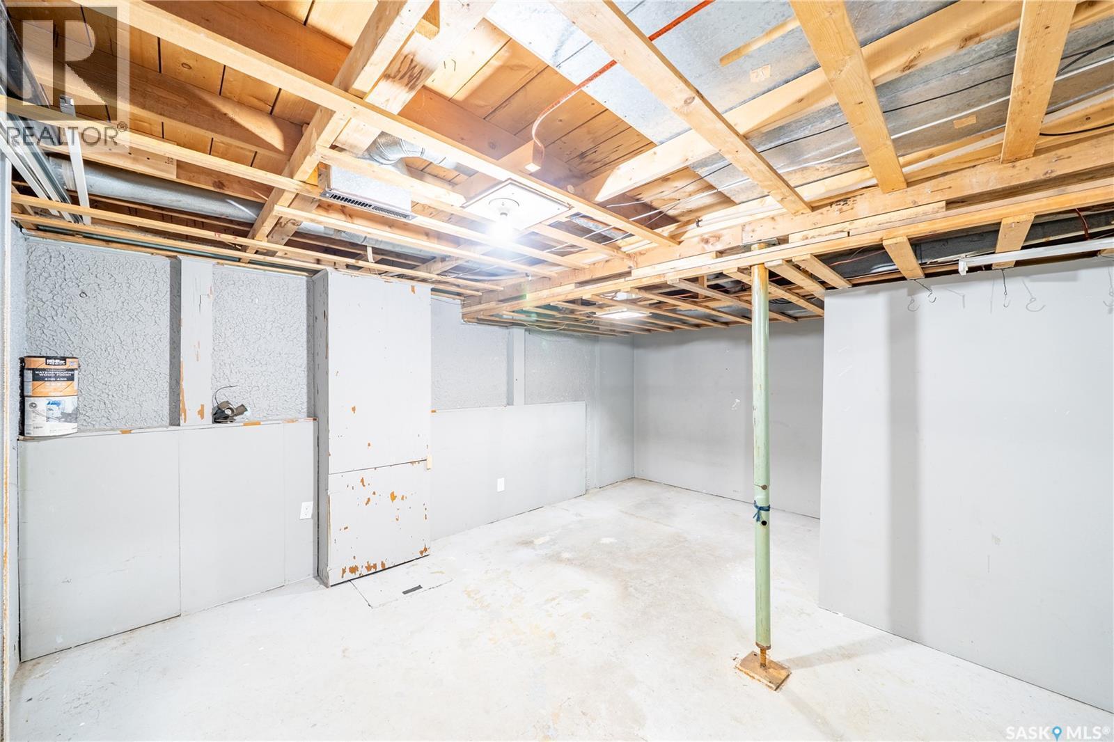 406 Royal Street, Regina, SK - Indoor Photo Showing Basement