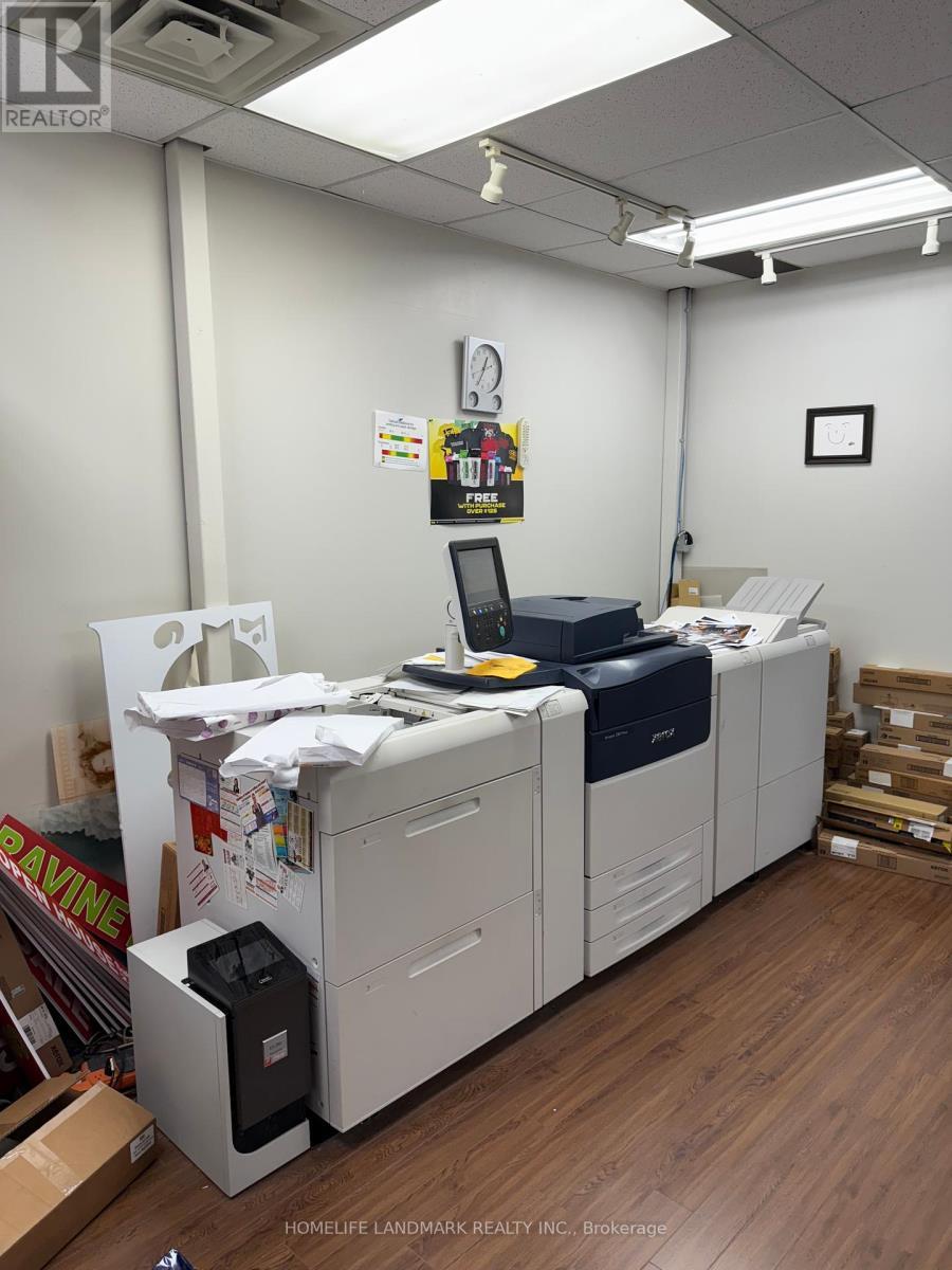 24 - 585 Middlefield Road, Toronto, ON