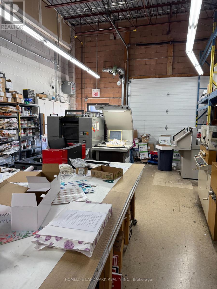 24 - 585 Middlefield Road, Toronto, ON