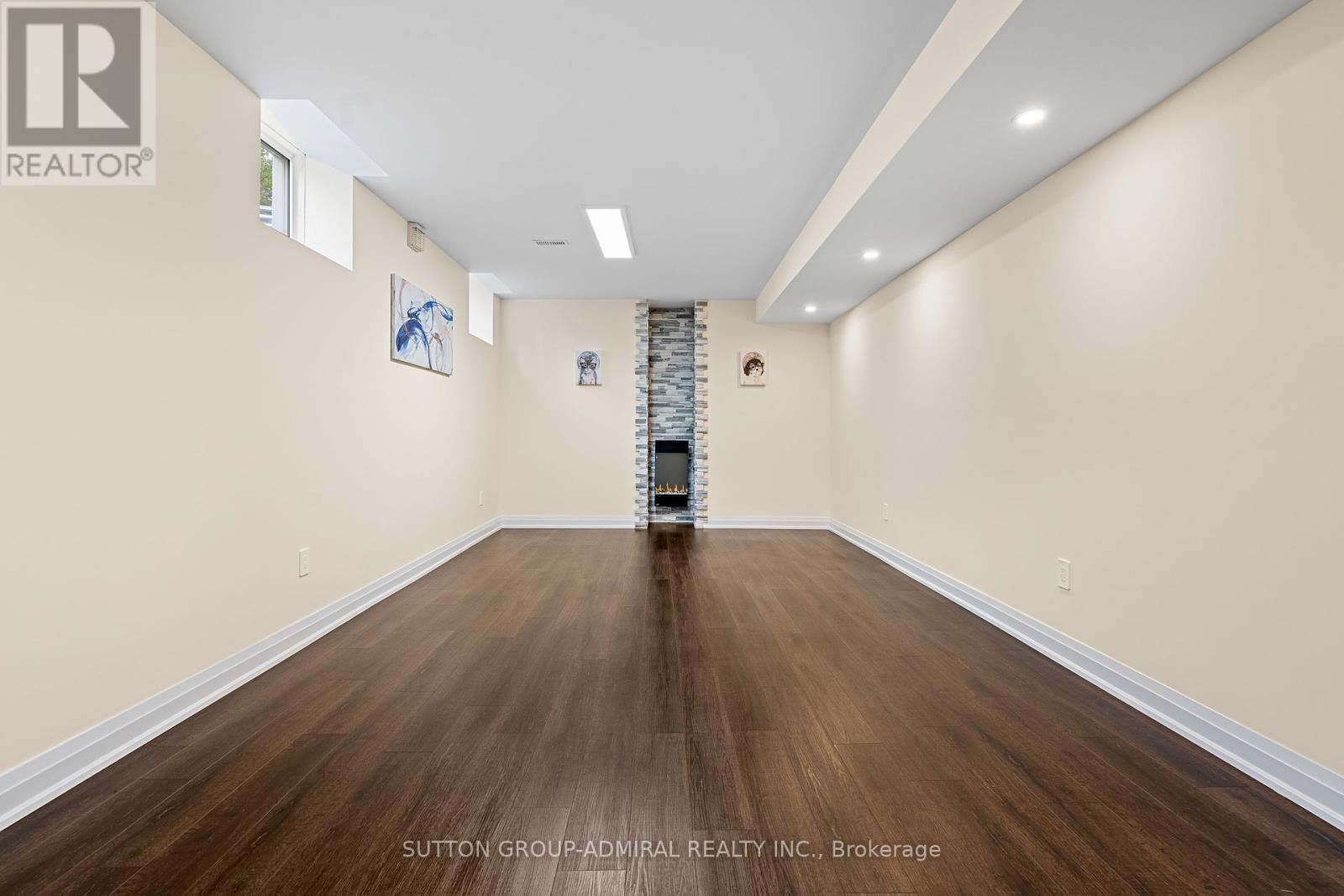 1 Redmond Crescent, Springwater, ON - Indoor Photo Showing Other Room