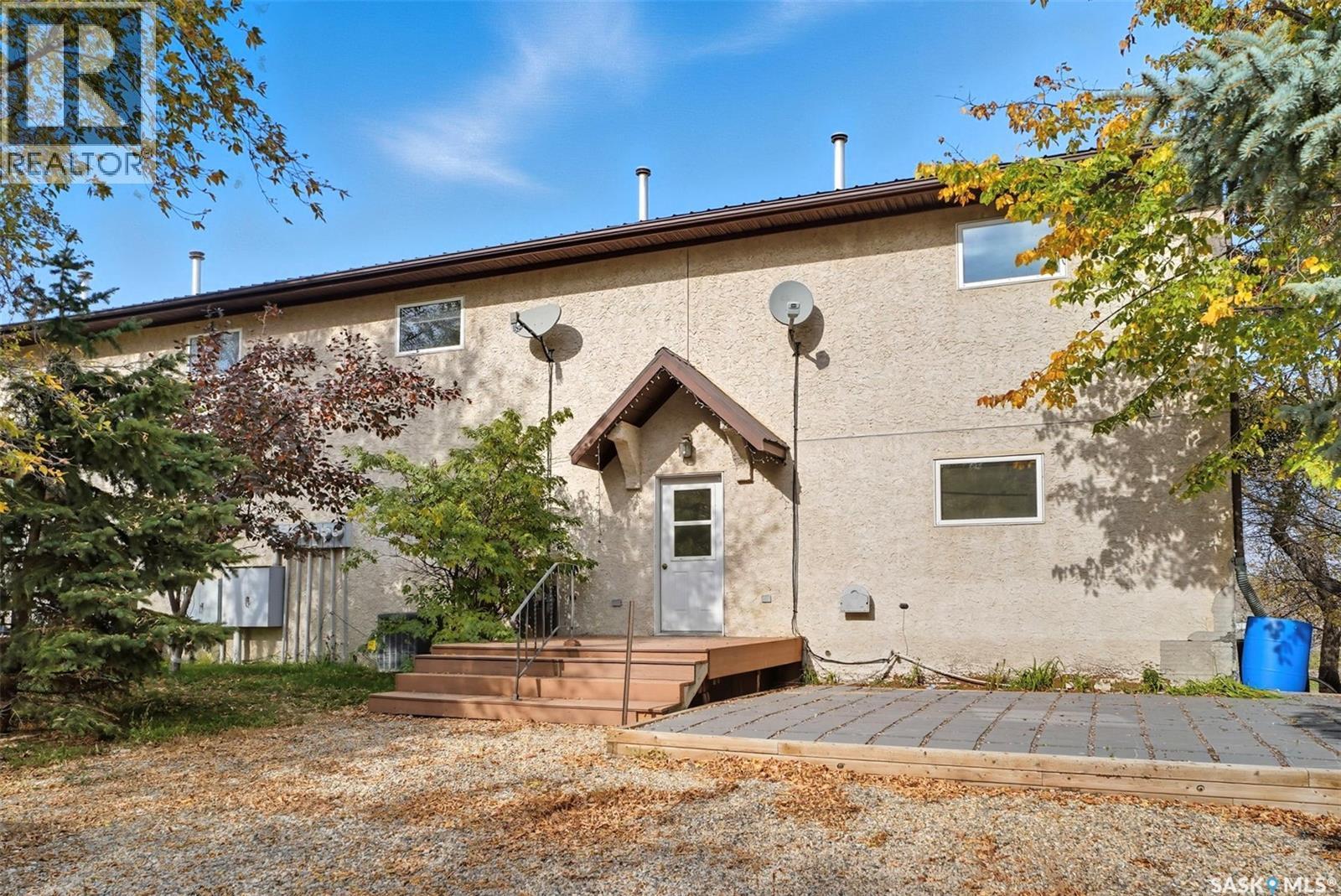 5 412 Lake Avenue, Manitou Beach, SK - Outdoor