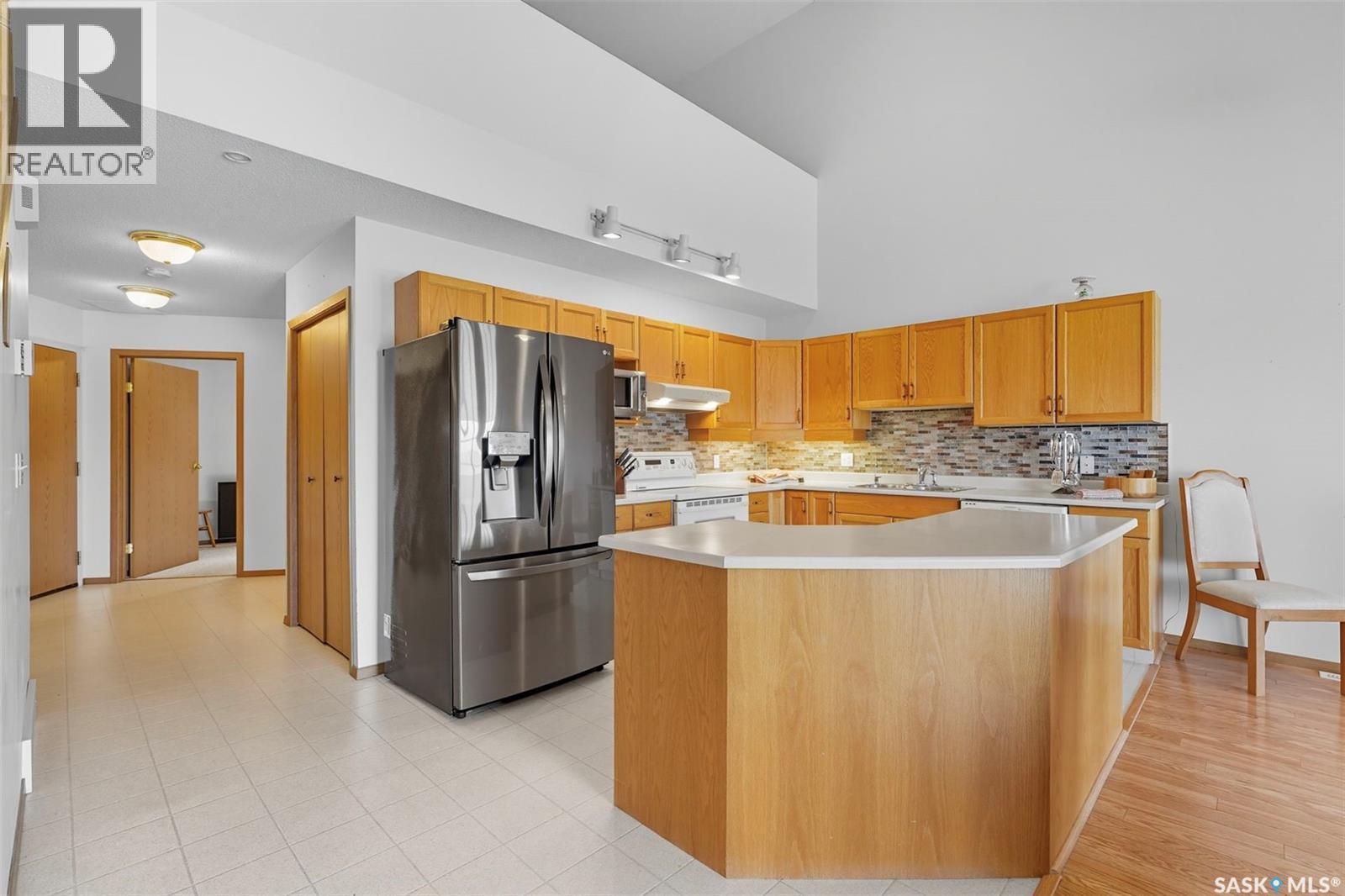 5 412 Lake Avenue, Manitou Beach, SK - Indoor Photo Showing Kitchen
