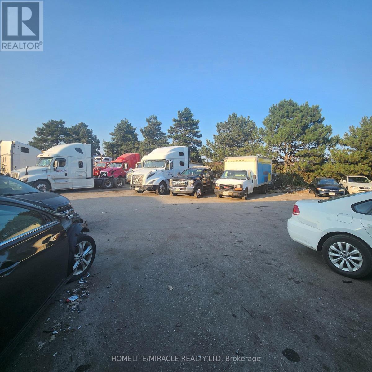 4 - 6720 Highway 7, Vaughan, ON