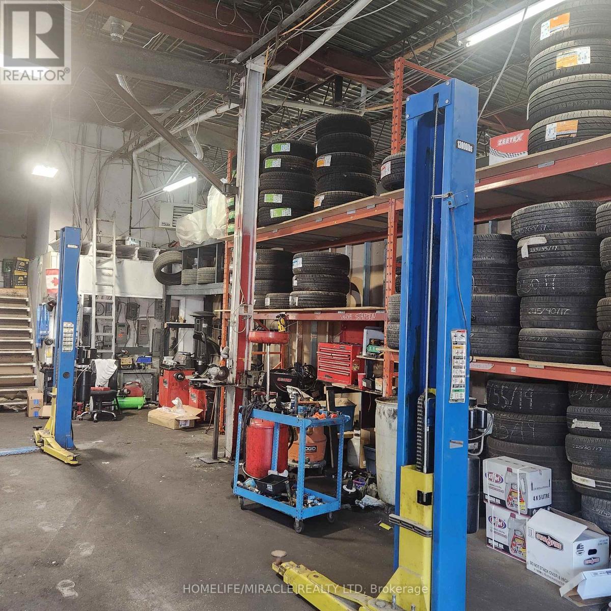 4 - 6720 Highway 7, Vaughan, ON