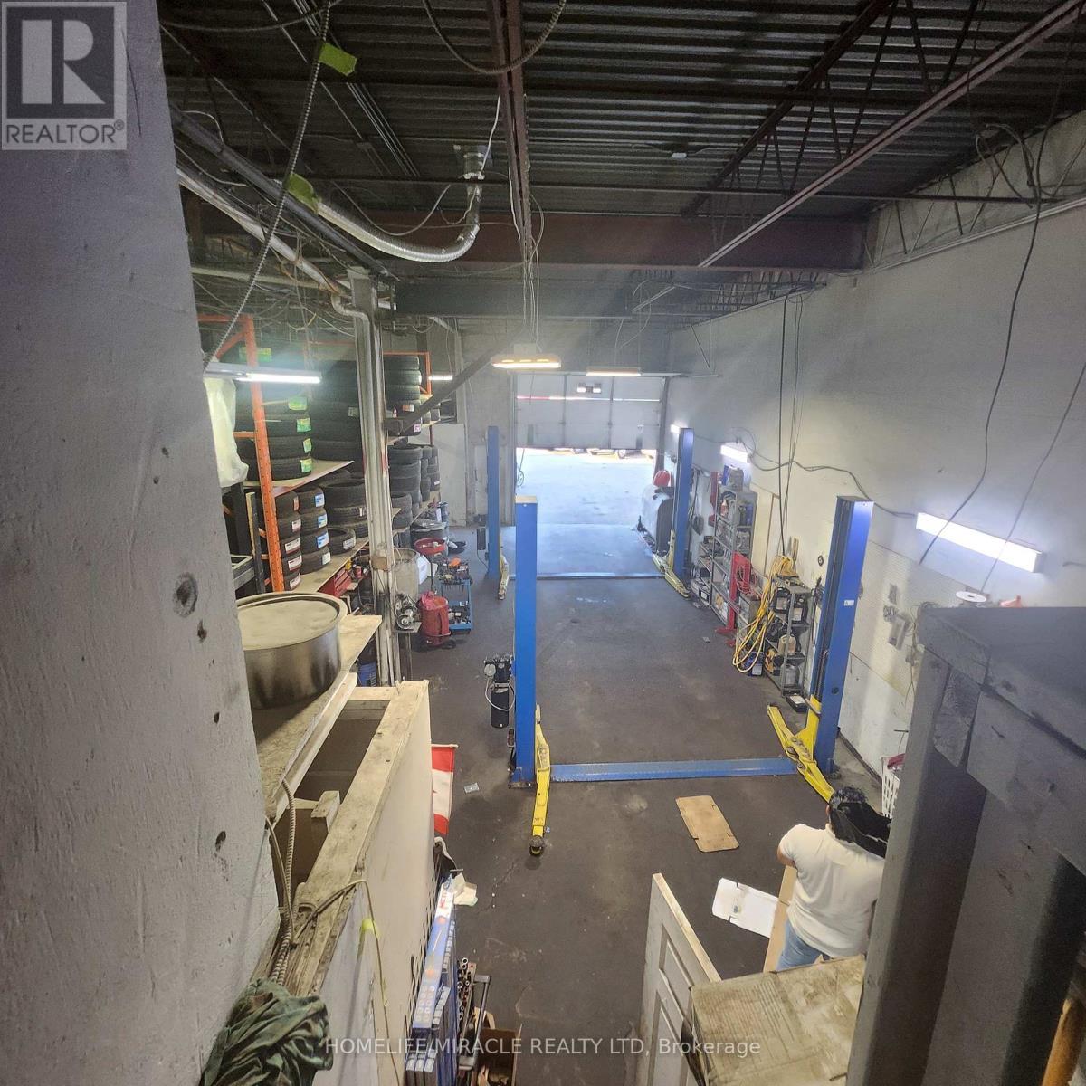 4 - 6720 Highway 7, Vaughan, ON