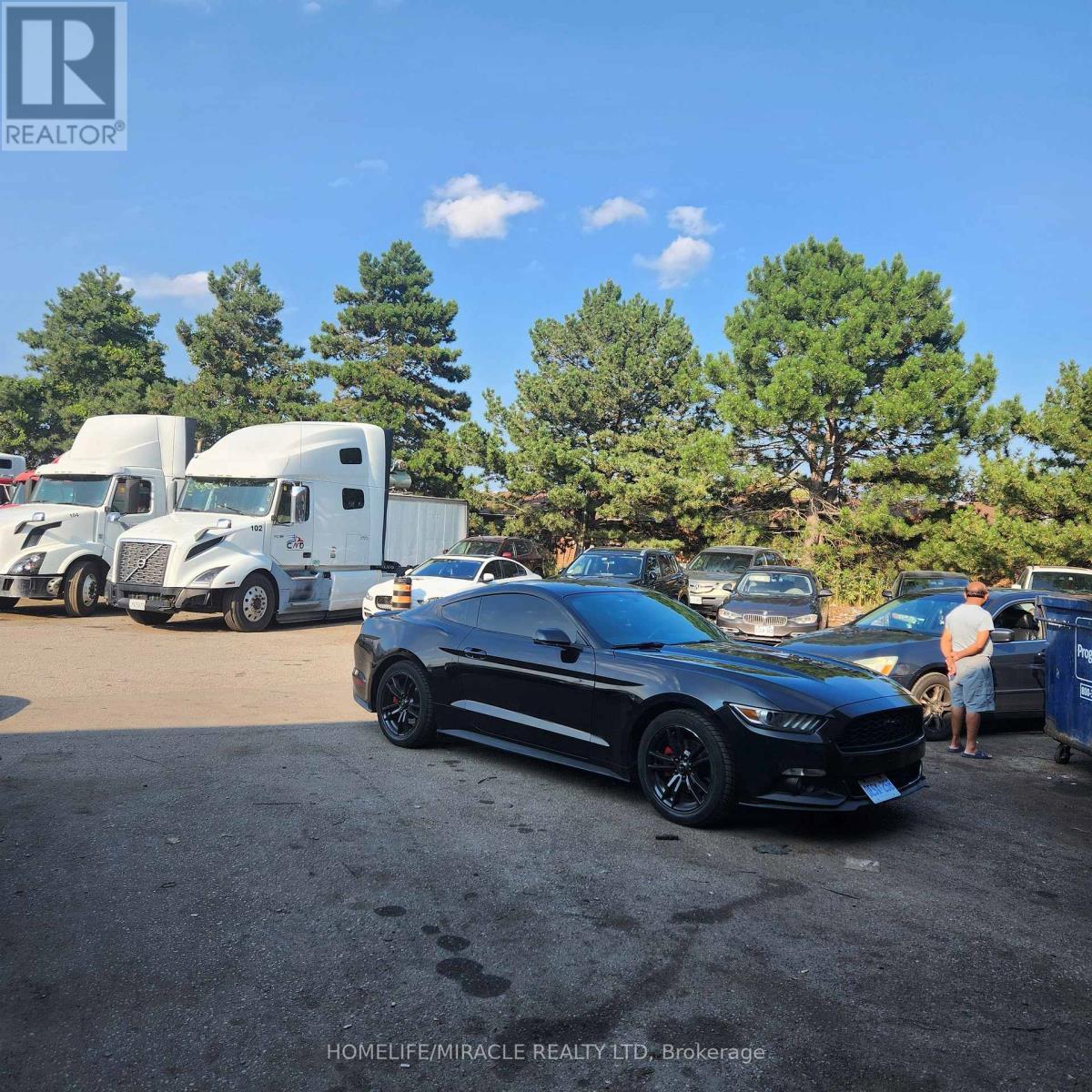 4 - 6720 Highway 7, Vaughan, ON