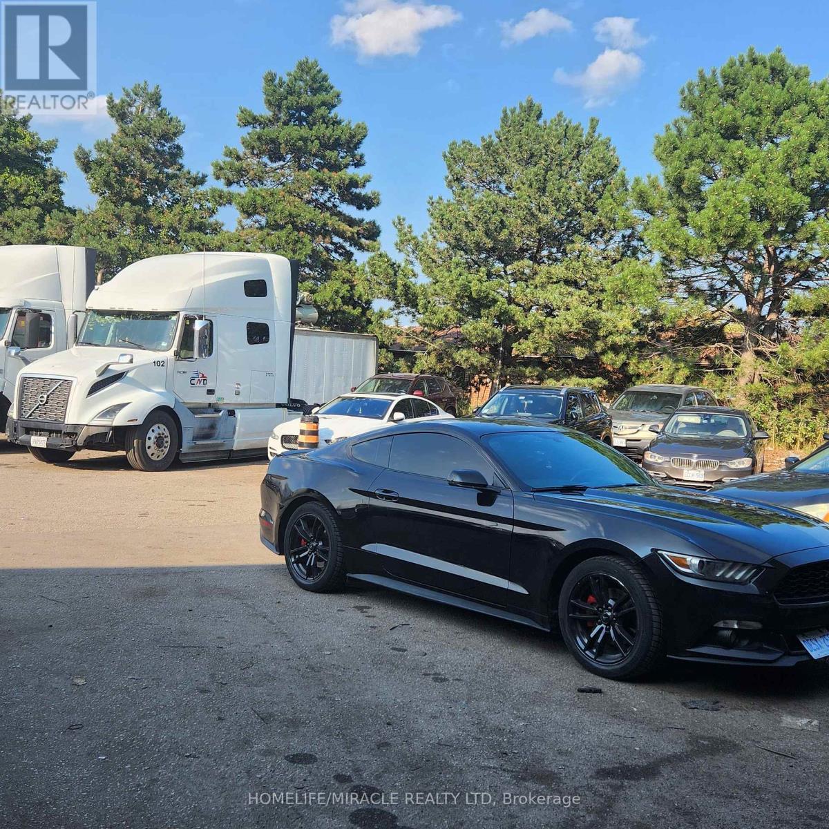 4 - 6720 Highway 7, Vaughan, ON