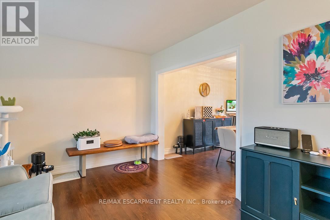 561 Wingrove Crescent, Oakville, ON - Indoor